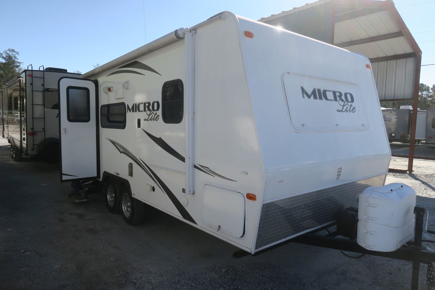 USED 2013 FLAGSTAFF MICRO LITE 21FBRS Overview Berryland Campers