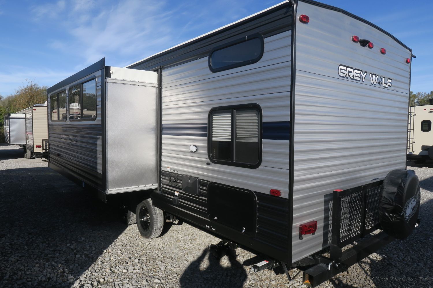 NEW 2019 CHEROKEE GREY WOLF 26DBH - Overview | Berryland Campers