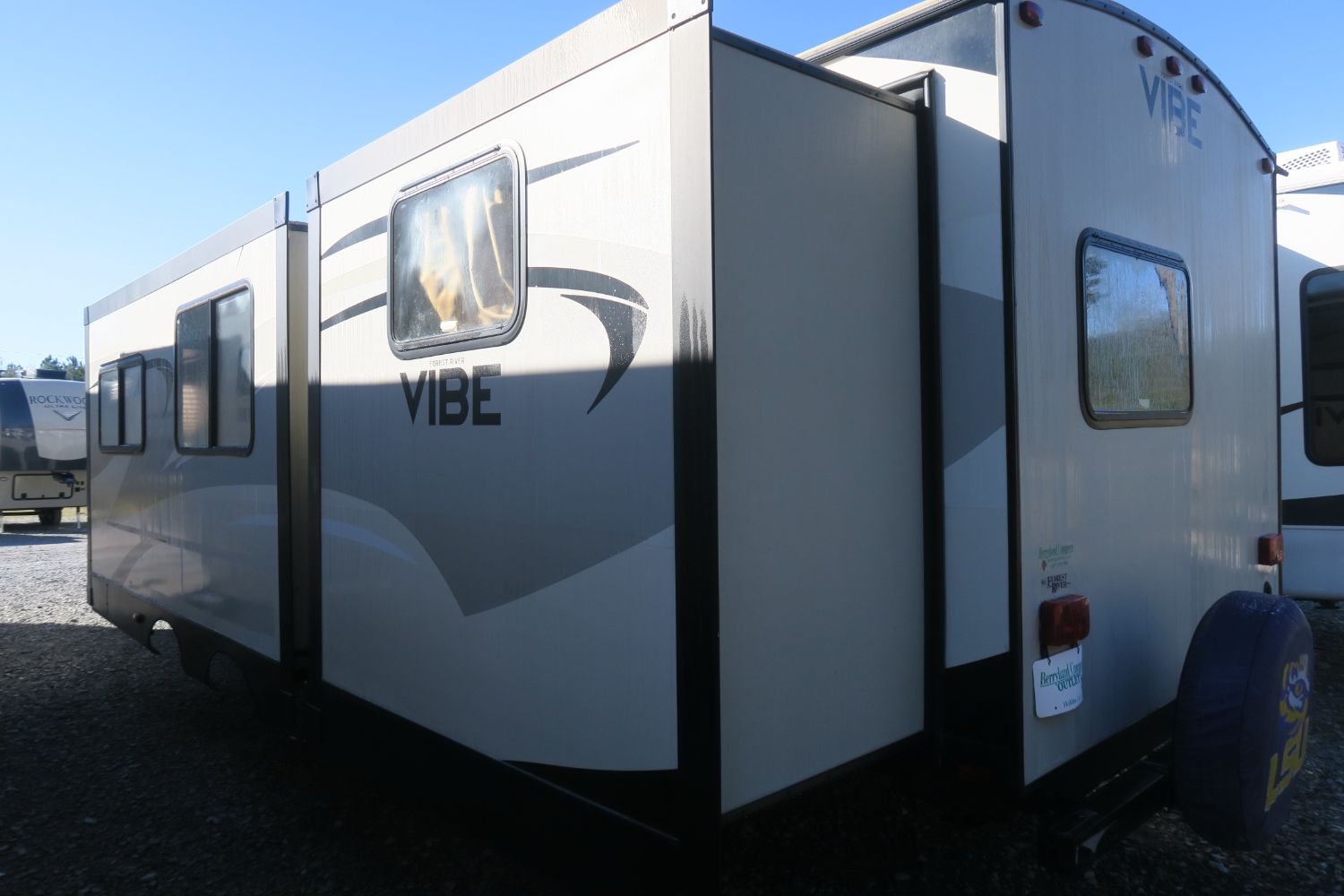 USED 2017 VIBE EXTREME LITE 312BHS Overview Berryland Campers