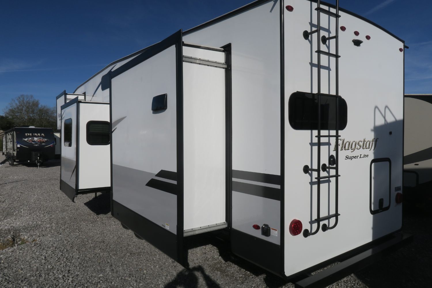 NEW 2019 FLAGSTAFF SUPER LITE 529MBS - Overview | Berryland Campers