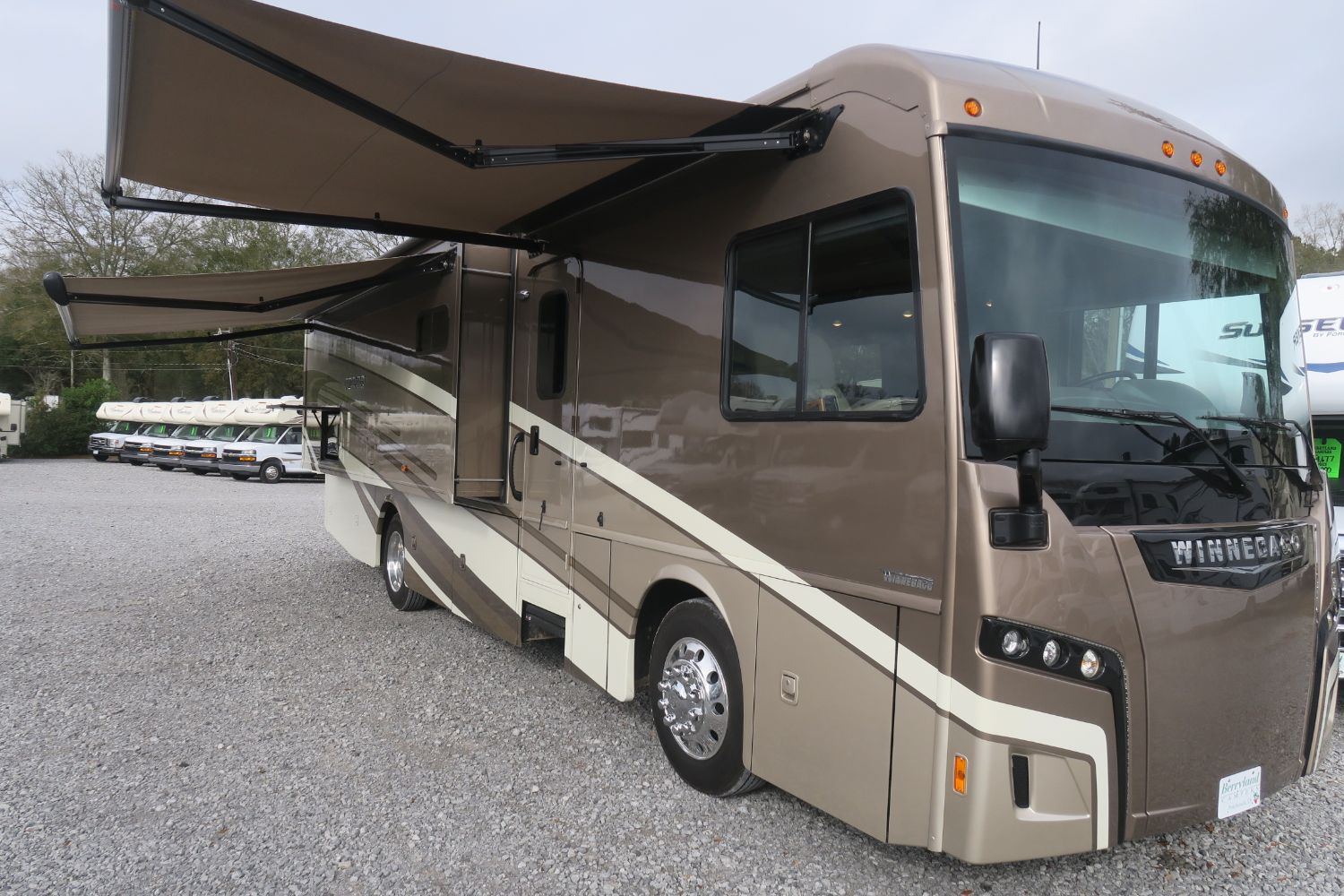 USED 2018 WINNEBAGO FORZA 34T Overview Berryland Campers