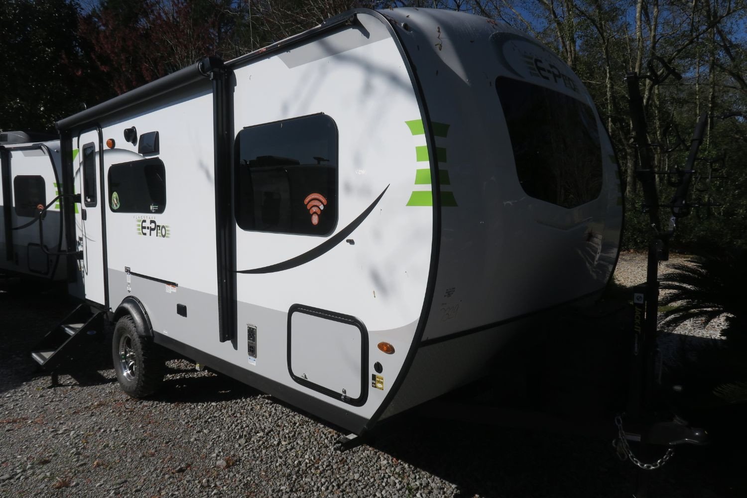 NEW 2019 FLAGSTAFF EPRO 19FBS Overview Berryland Campers