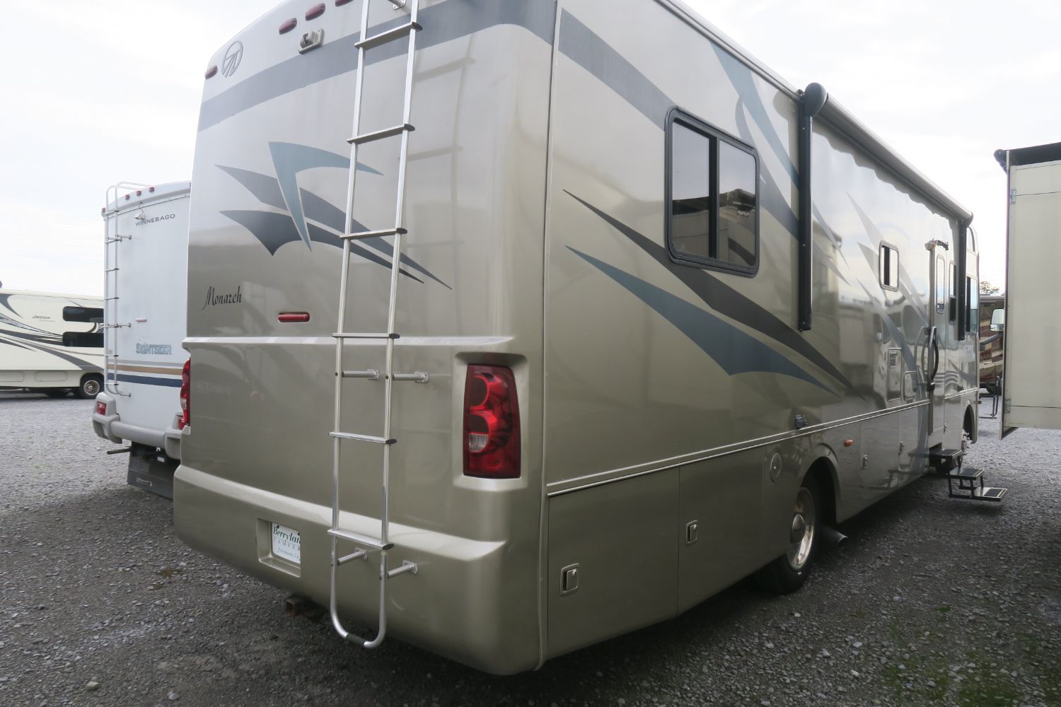 USED 2007 MONACO MONARCH 33SFS Overview Berryland Campers