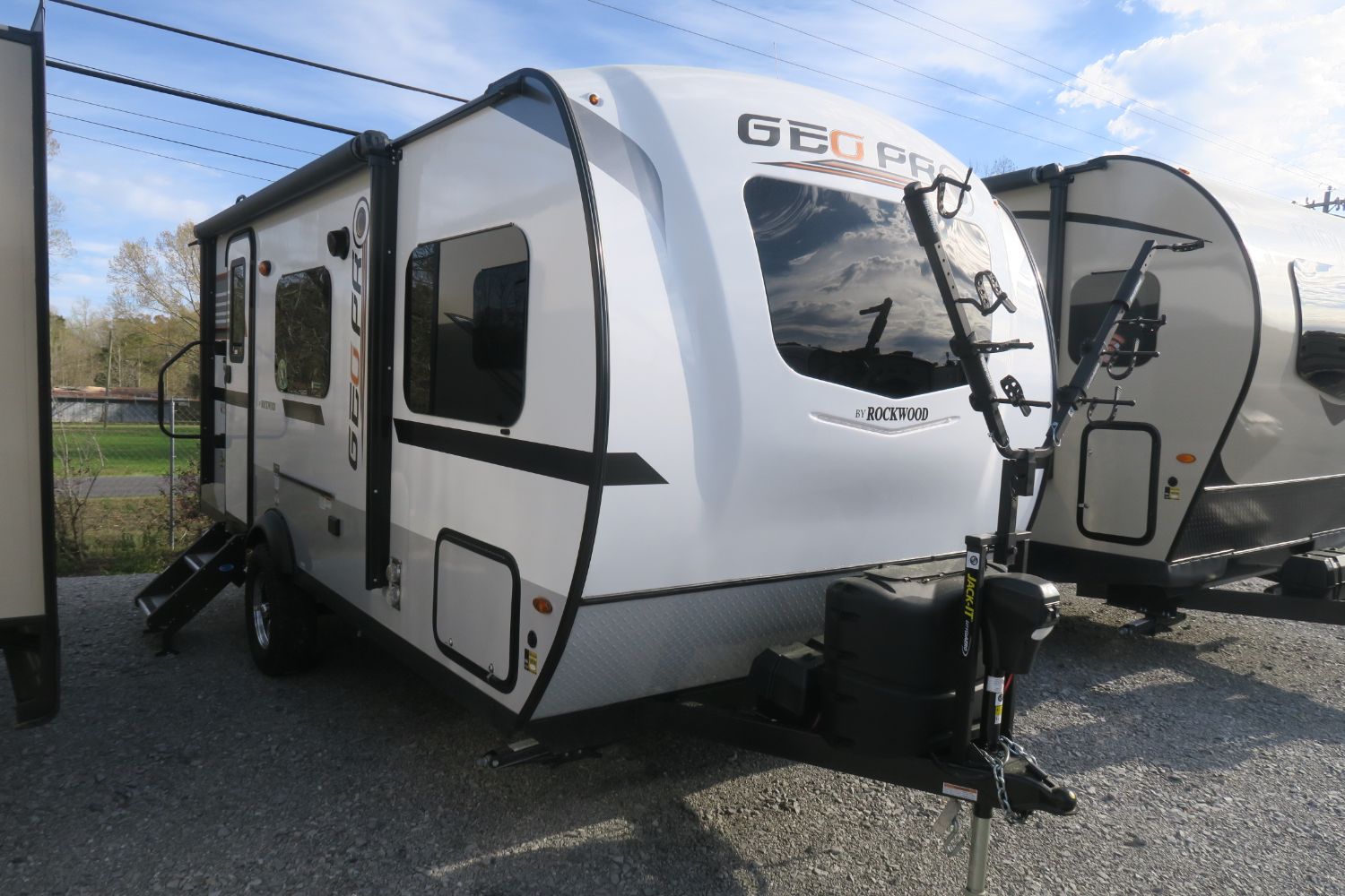 NEW 2019 ROCKWOOD GEO PRO 19QBG Overview Berryland Campers