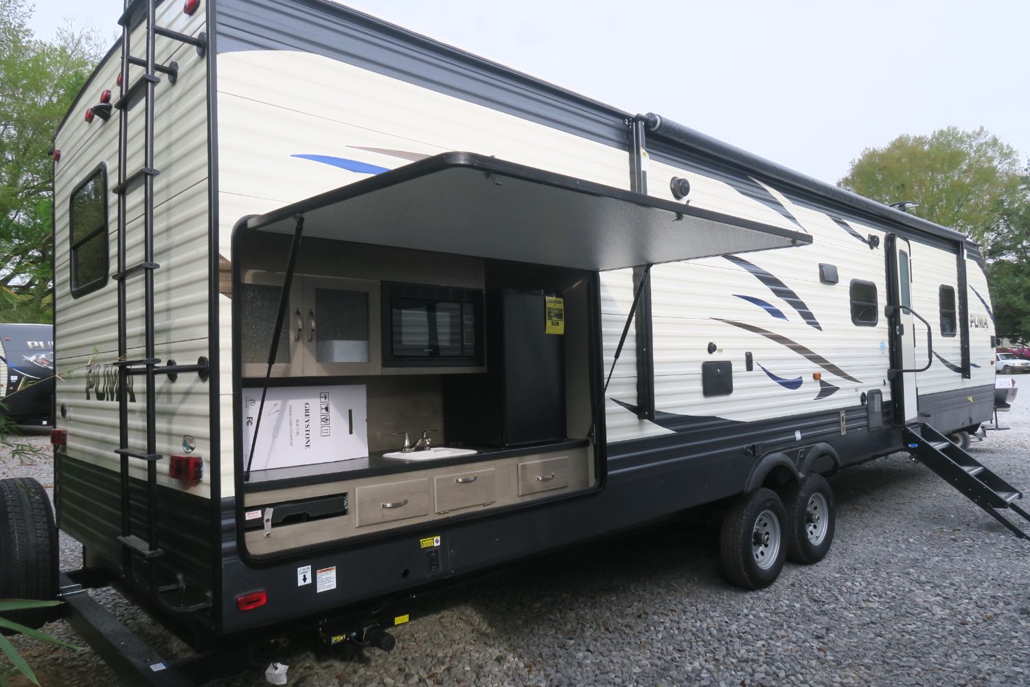 NEW 2019 PUMA 32RBFQ Overview Berryland Campers