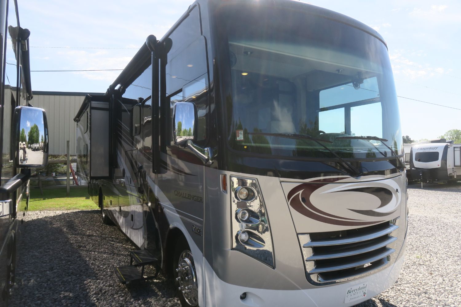 USED 2017 CHALLENGER 37TB - Overview | Berryland Campers