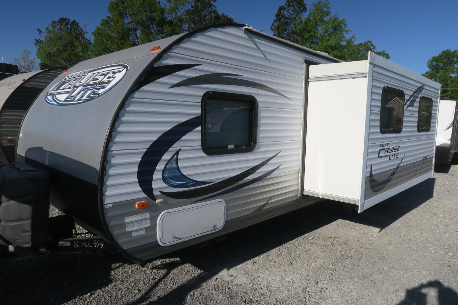 USED 2015 SALEM 262BHXL - Overview | Berryland Campers