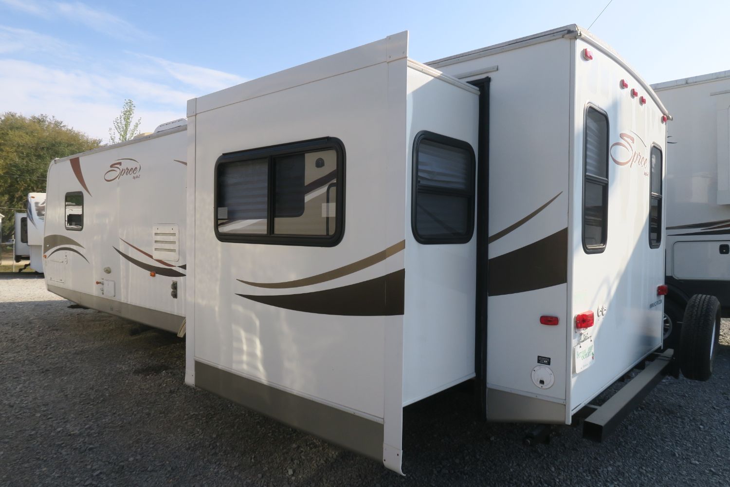 USED 2011 SPREE 310RLS Overview Berryland Campers