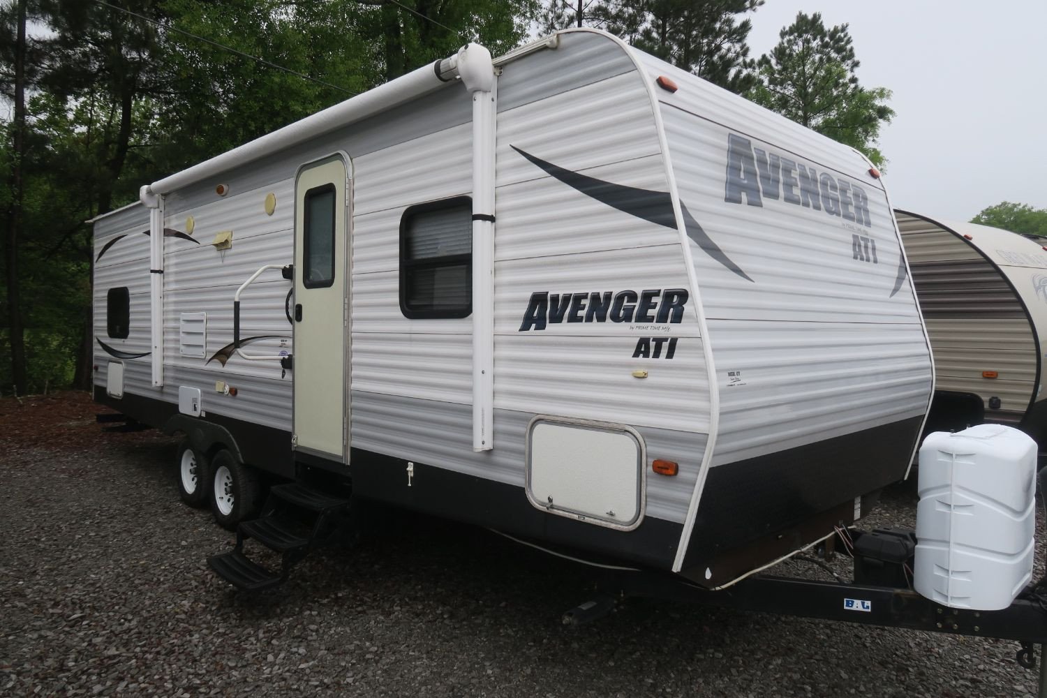 USED 2014 AVENGER 27BBS Overview Berryland Campers