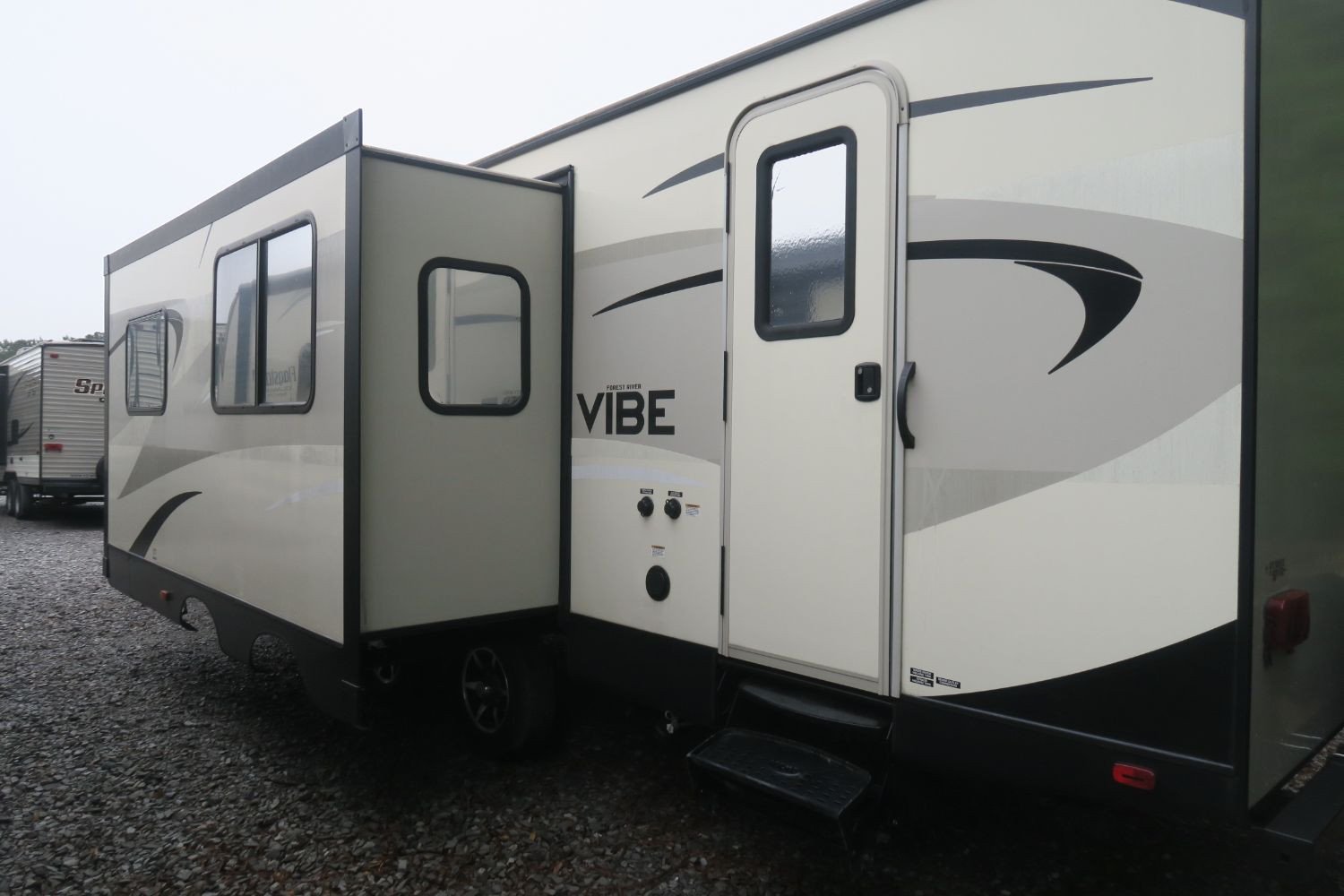 USED 2017 VIBE 272BHS Overview Berryland Campers