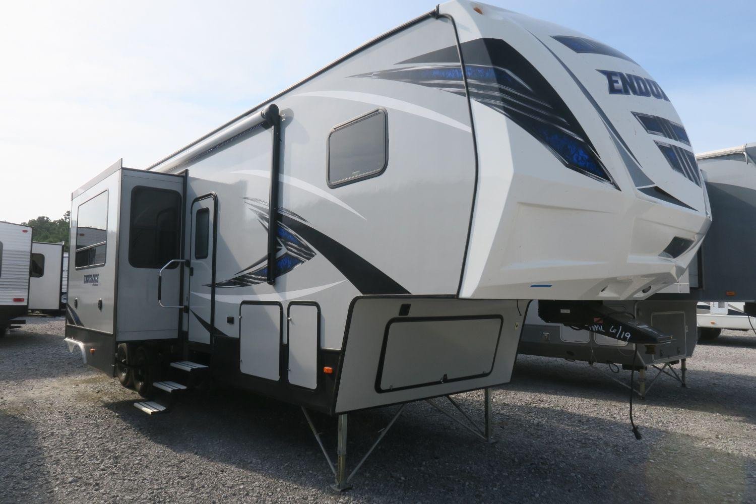 USED 2018 DUTCHMEN ENDURANCE 3556 - Overview | Berryland Campers