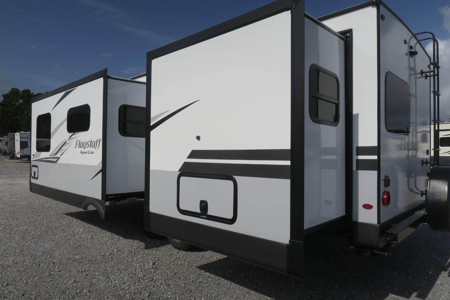 NEW 2020 FLAGSTAFF SUPER LITE 26FKBS Overview Berryland Campers