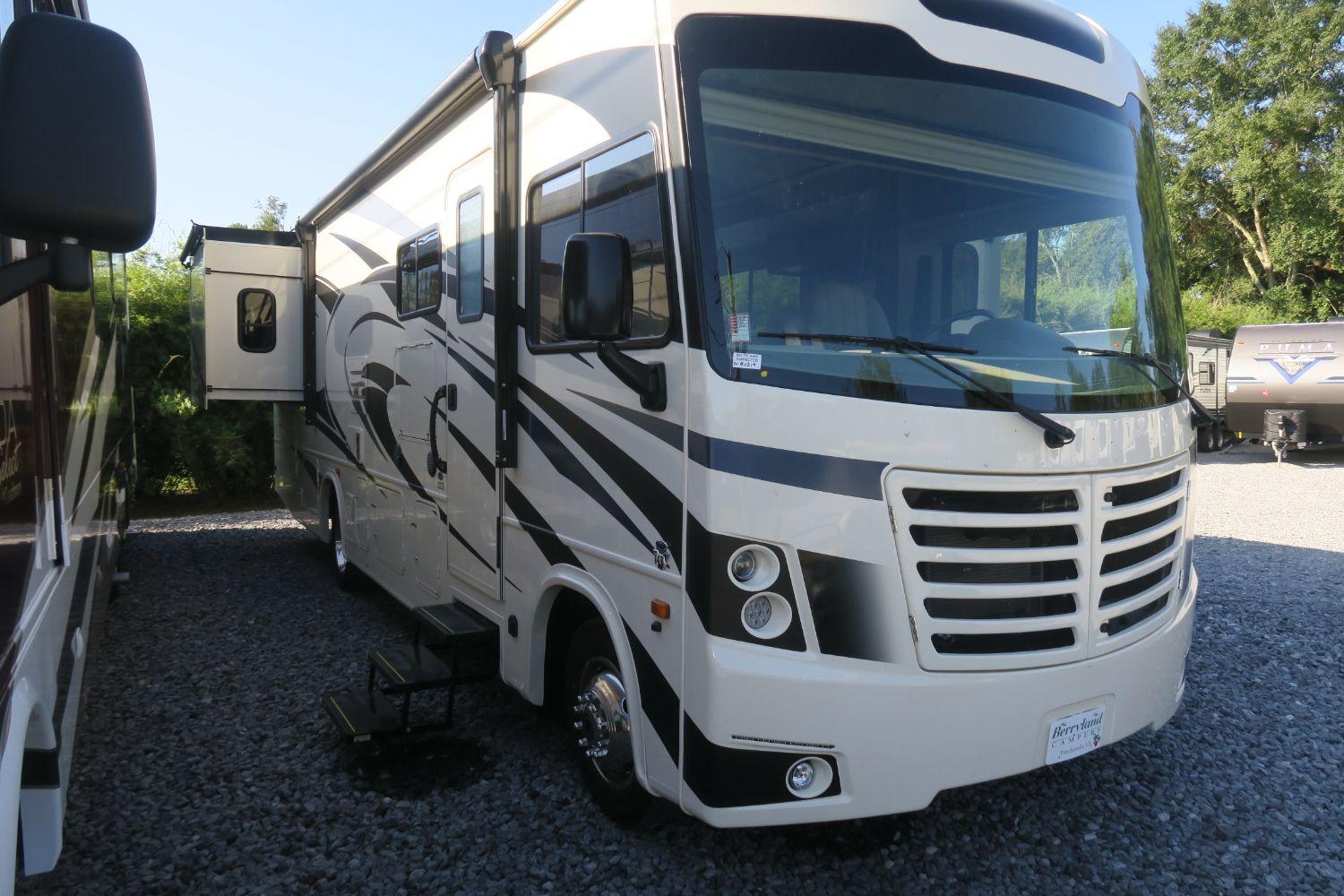 new-class-a-gas-motorhomes-berryland-campers