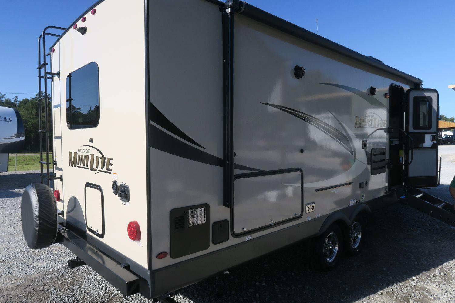 new-2020-rockwood-mini-lite-2506s-overview-berryland-campers