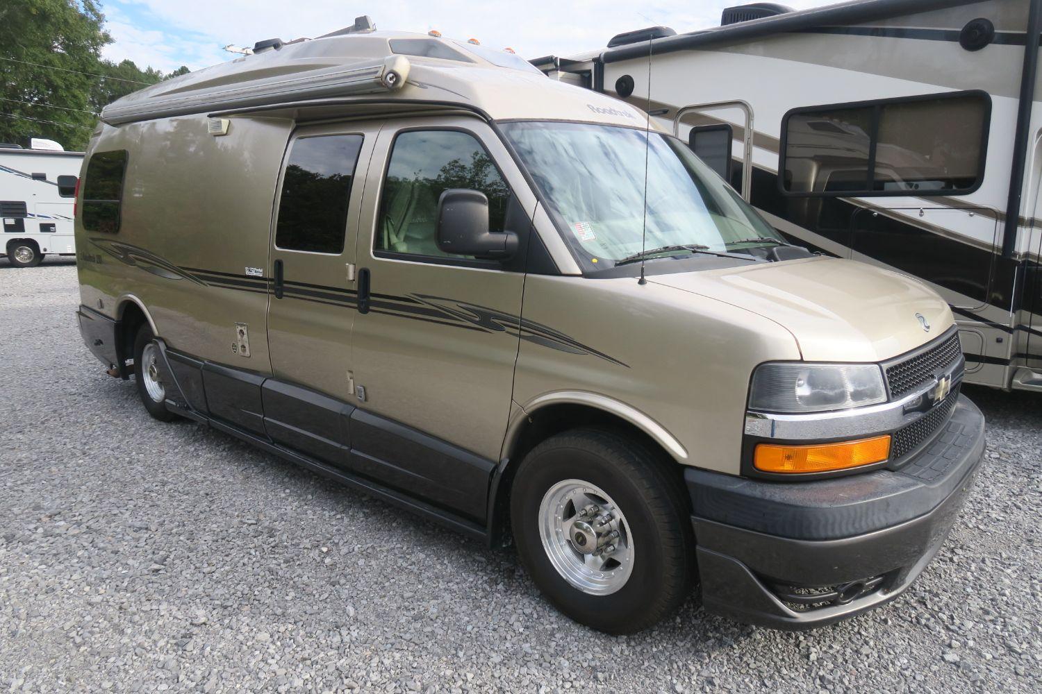 used-2008-roadtrek-poplar-210-overview-berryland-campers