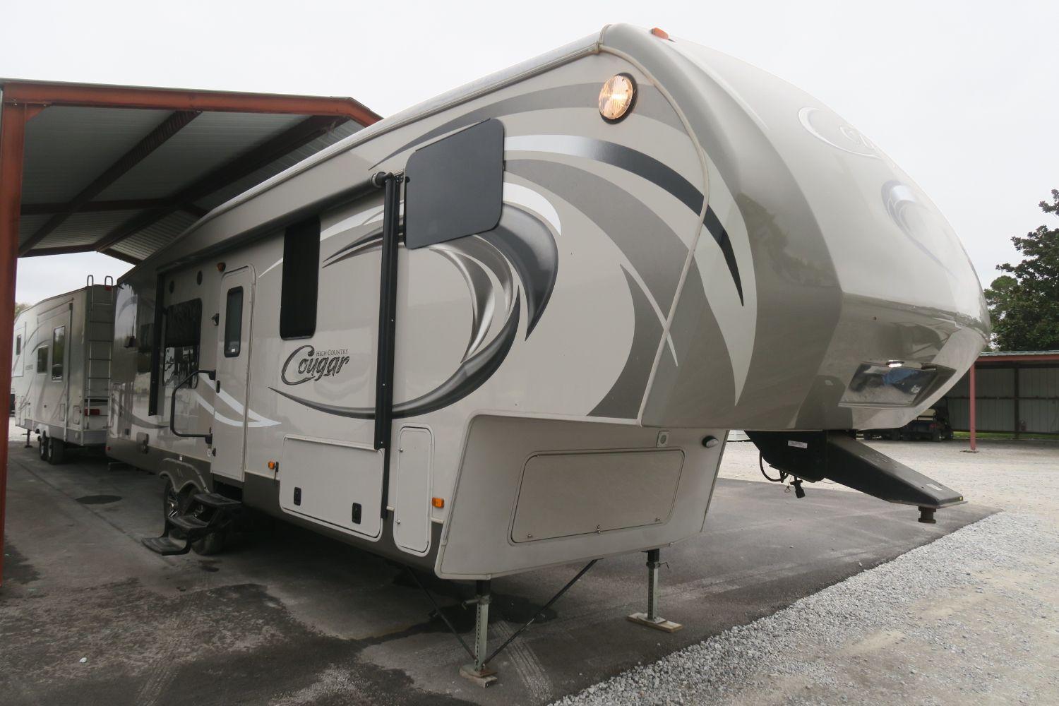 USED 2014 COUGAR 299RKS Overview Berryland Campers