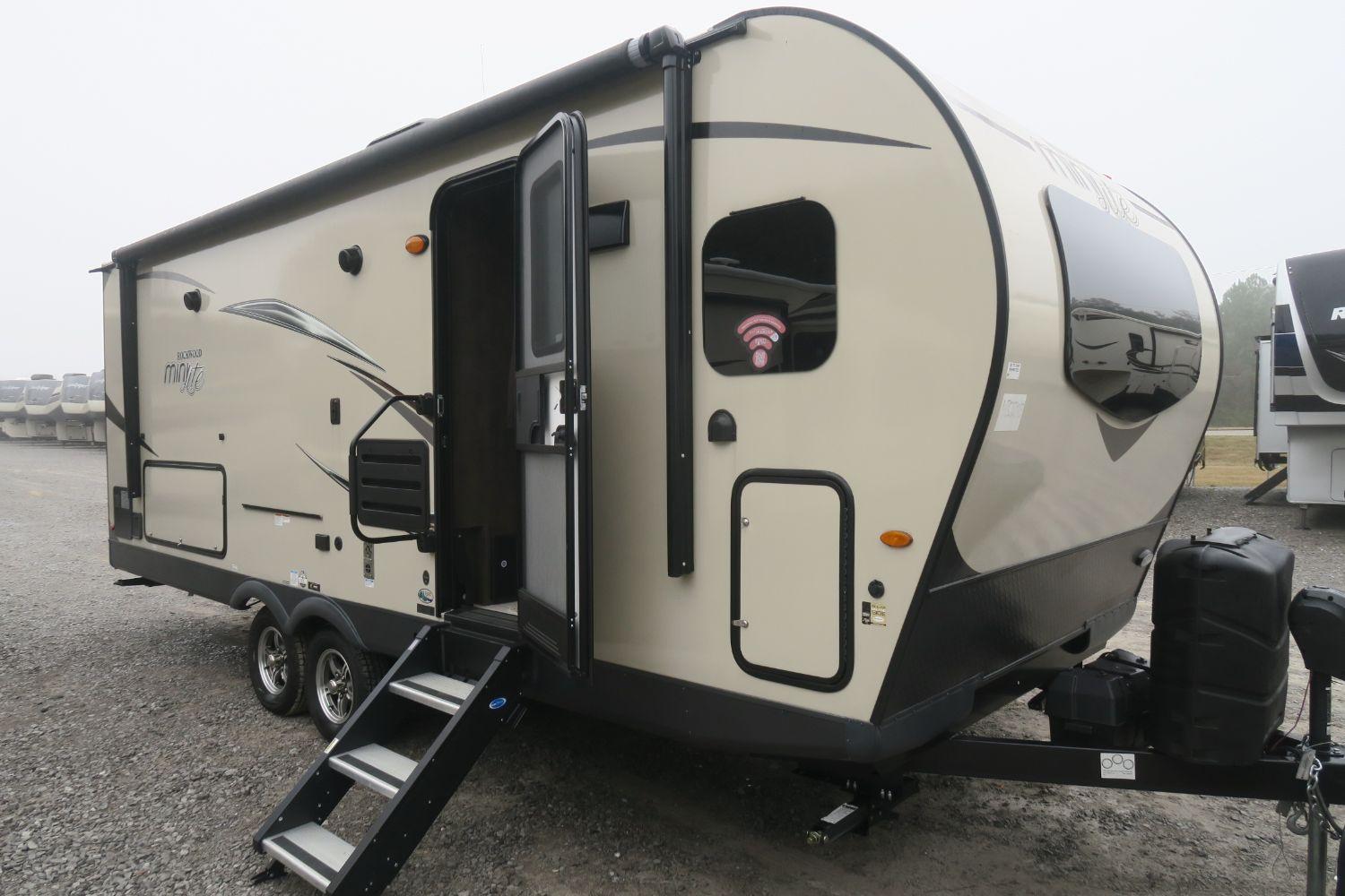 new-2020-rockwood-mini-lite-2506s-overview-berryland-campers