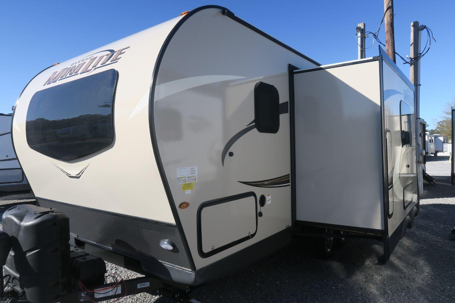 NEW 2020 ROCKWOOD MINI LITE 2104S - Overview | Berryland Campers