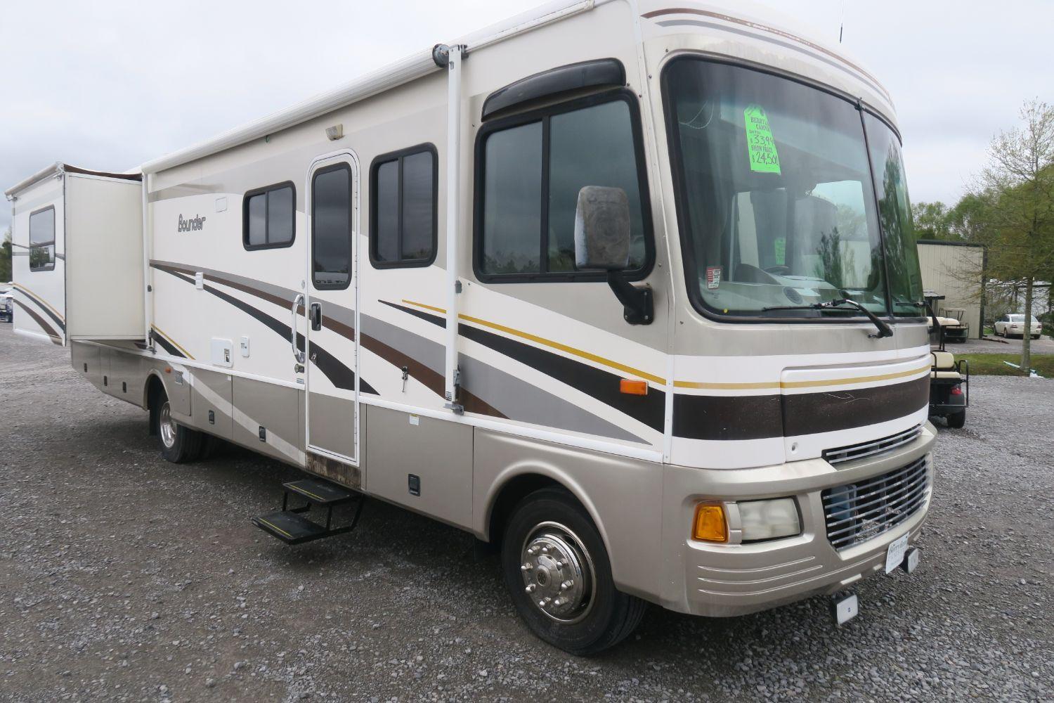 The RV for sale is a Used 2005 Bounder Standard Class A Gas by Fleetwood RV...