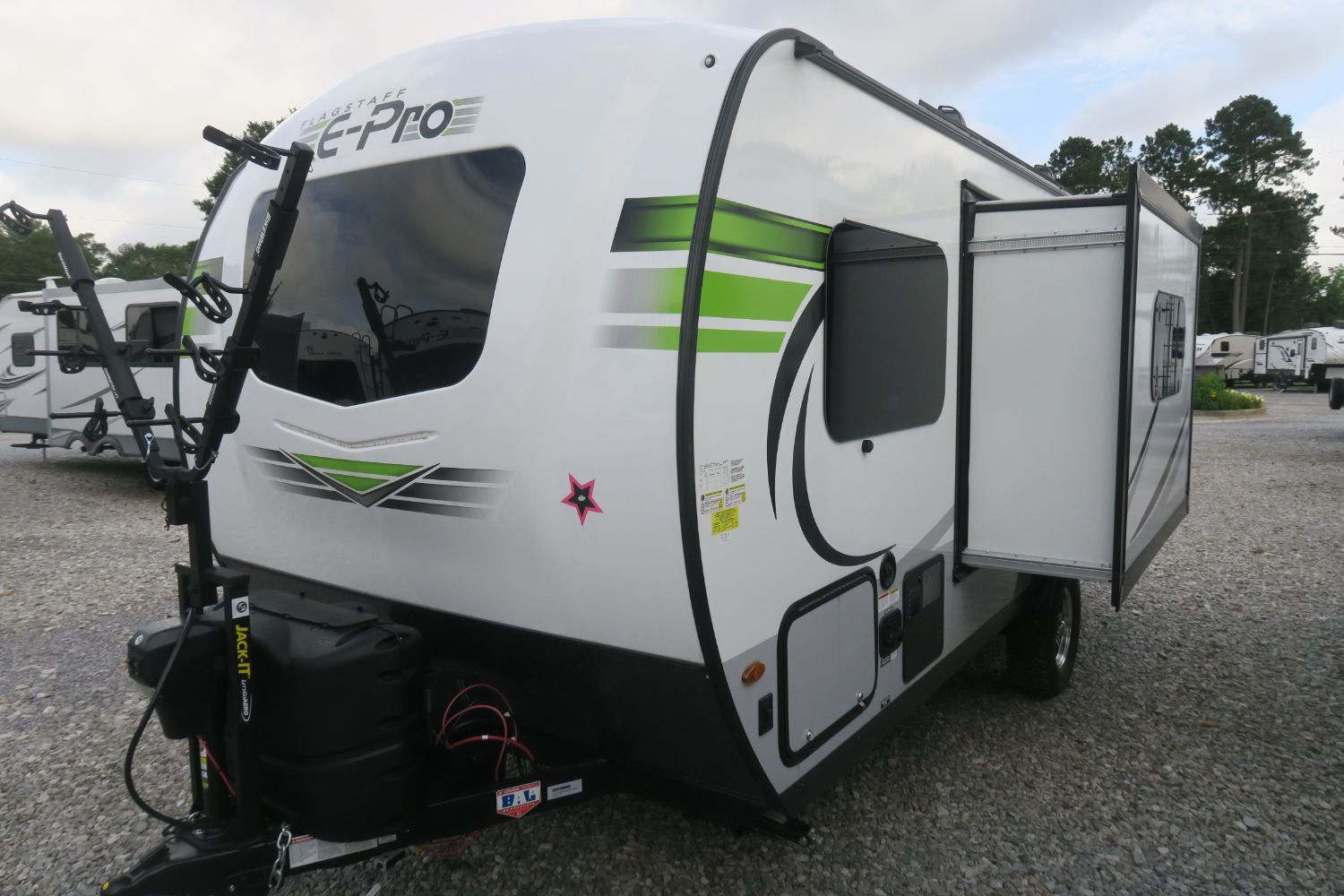 NEW 2020 FLAGSTAFF EPRO 19FBS Overview Berryland Campers