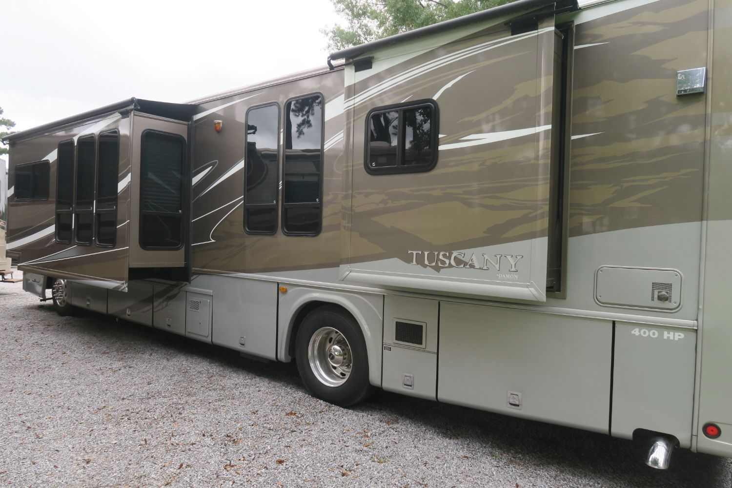 USED 2010 TUSCANY 4078 - Overview | Berryland Campers