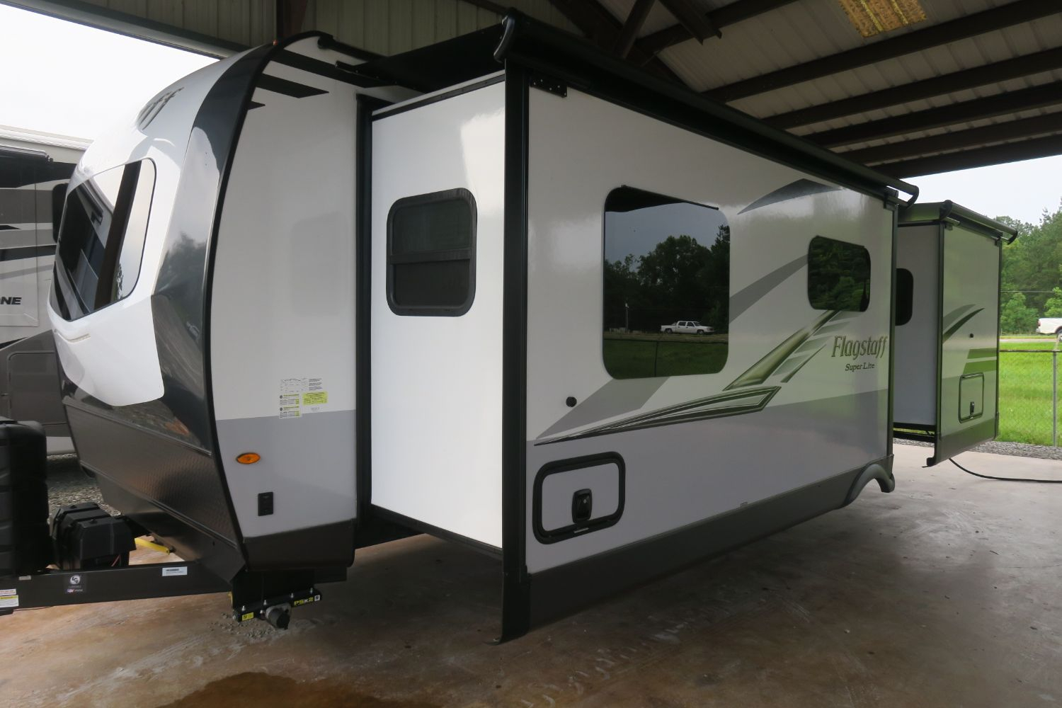 USED 2020 FLAGSTAFF SUPER LITE 26FKBSD - Overview | Berryland Campers