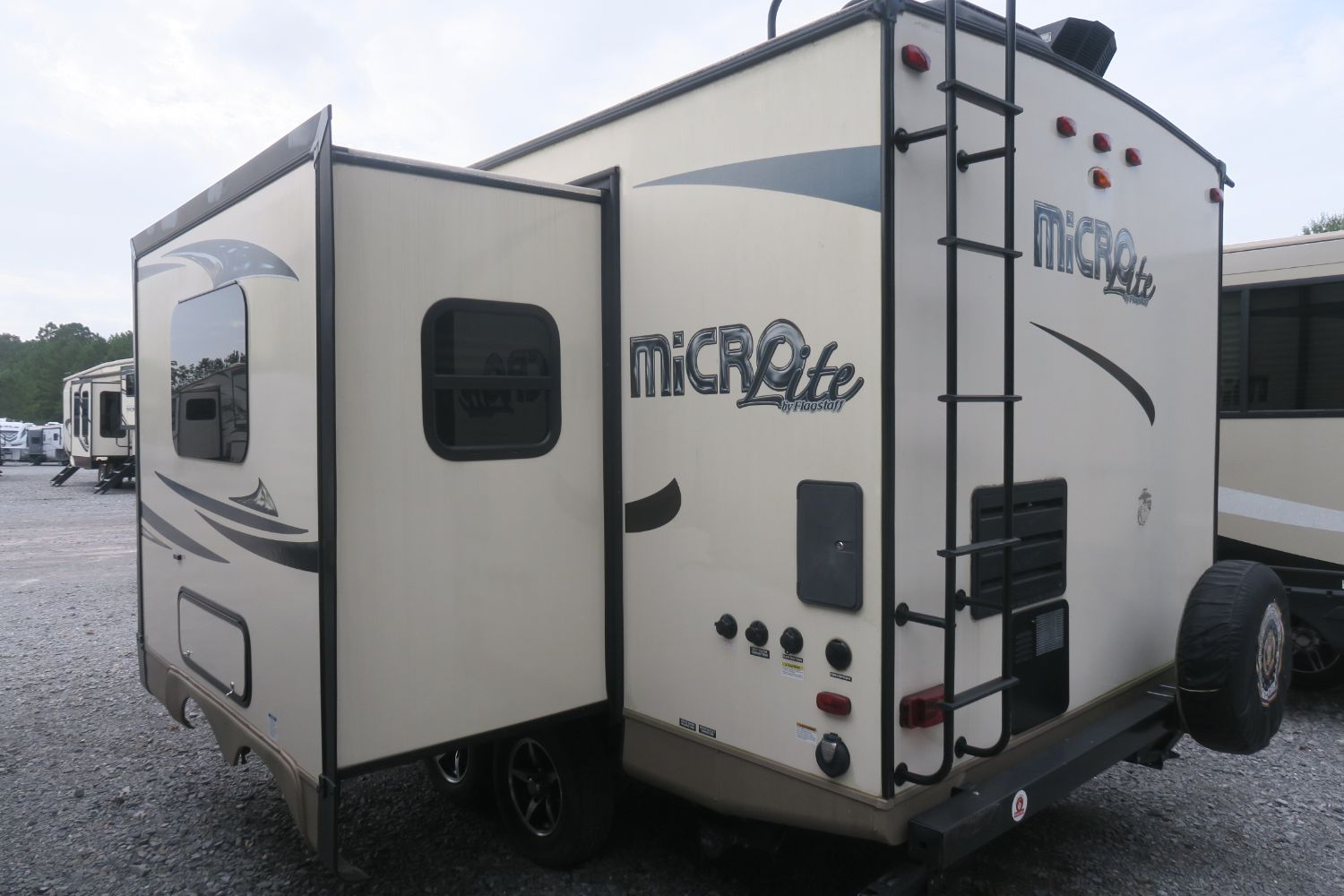 USED 2017 FLAGSTAFF MICRO LITE 21DS Overview Berryland Campers