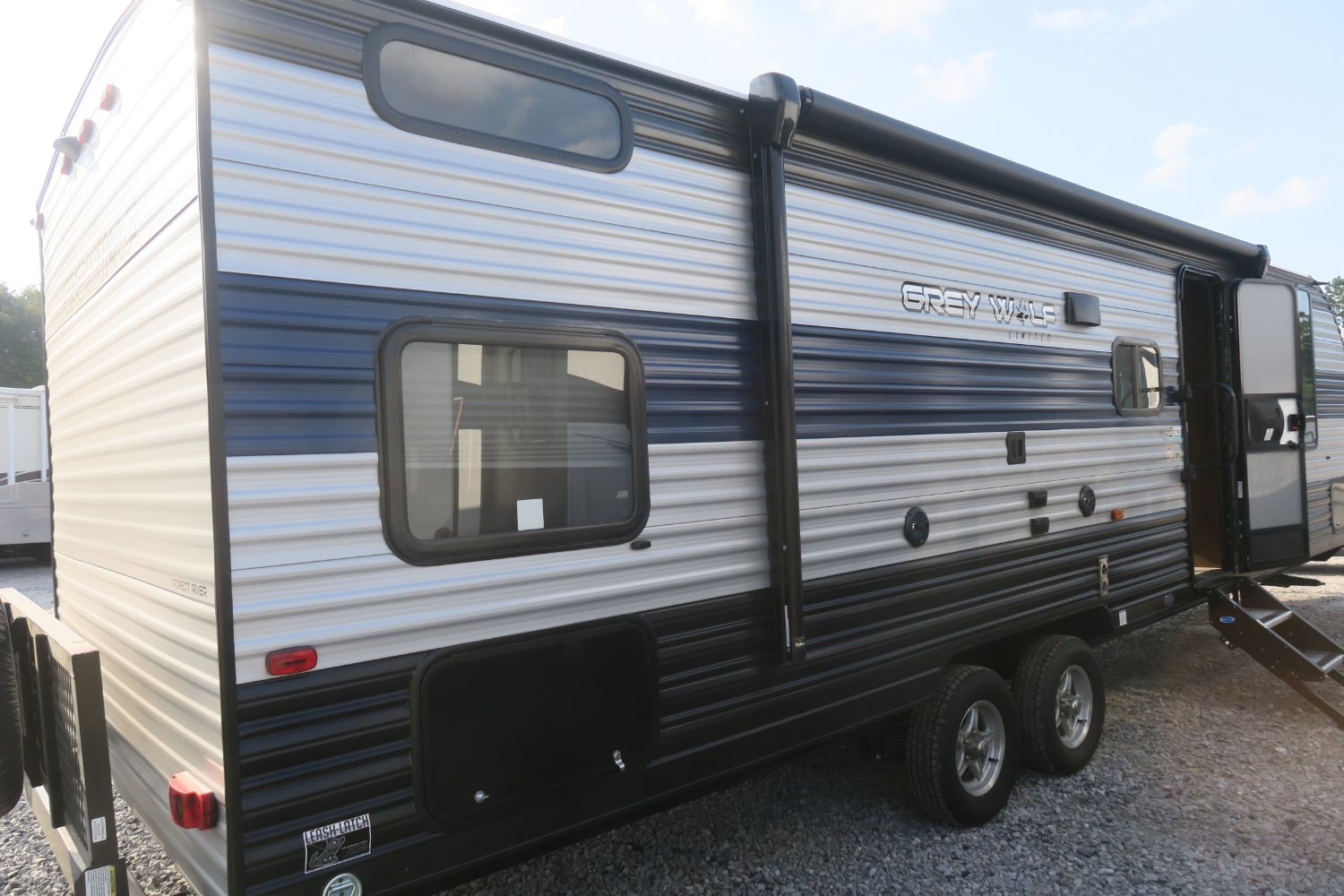 NEW 2021 CHEROKEE GREY WOLF 28DT - Overview | Berryland Campers