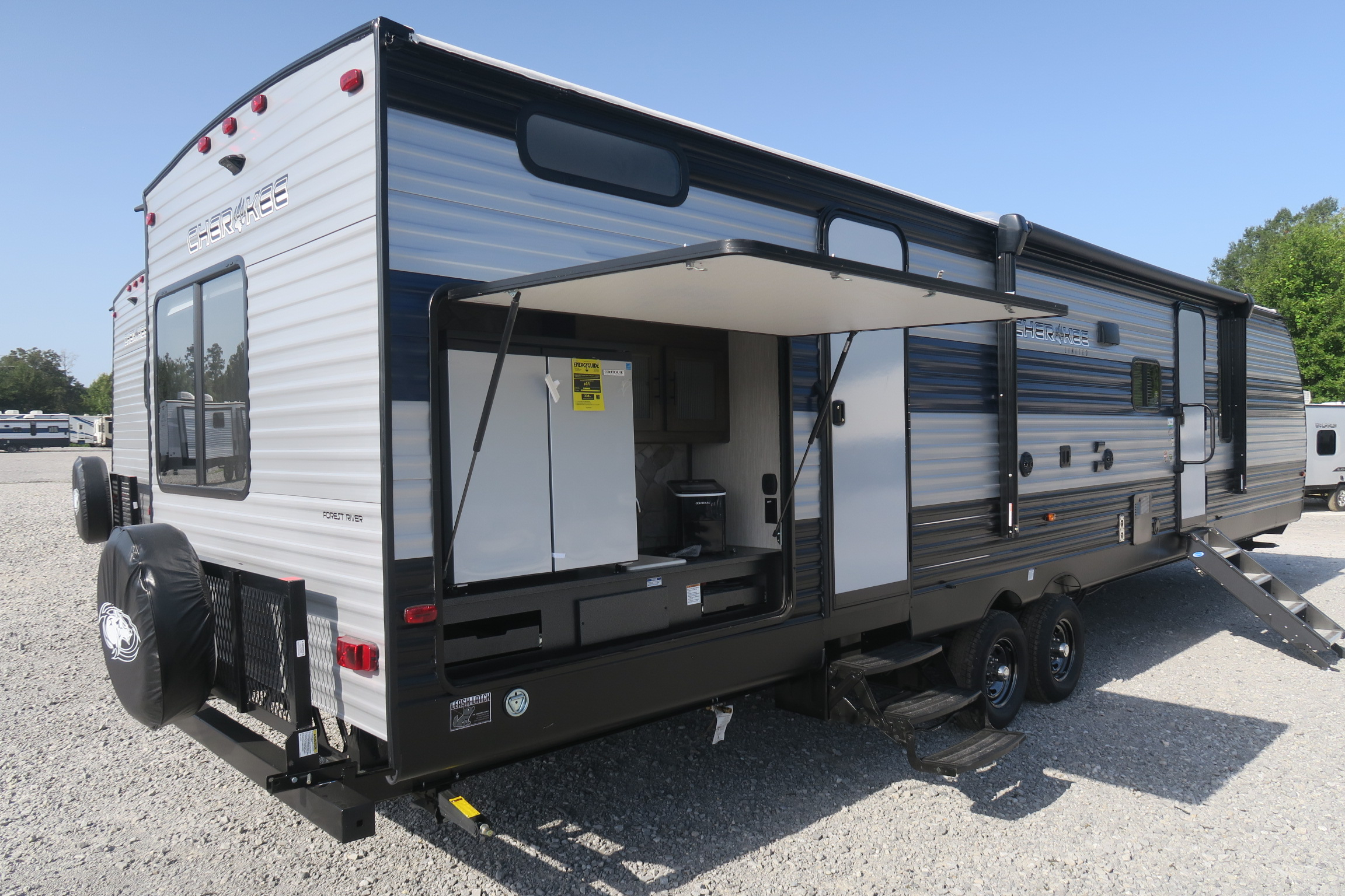 NEW 2021 CHEROKEE 324TS - Overview | Berryland Campers