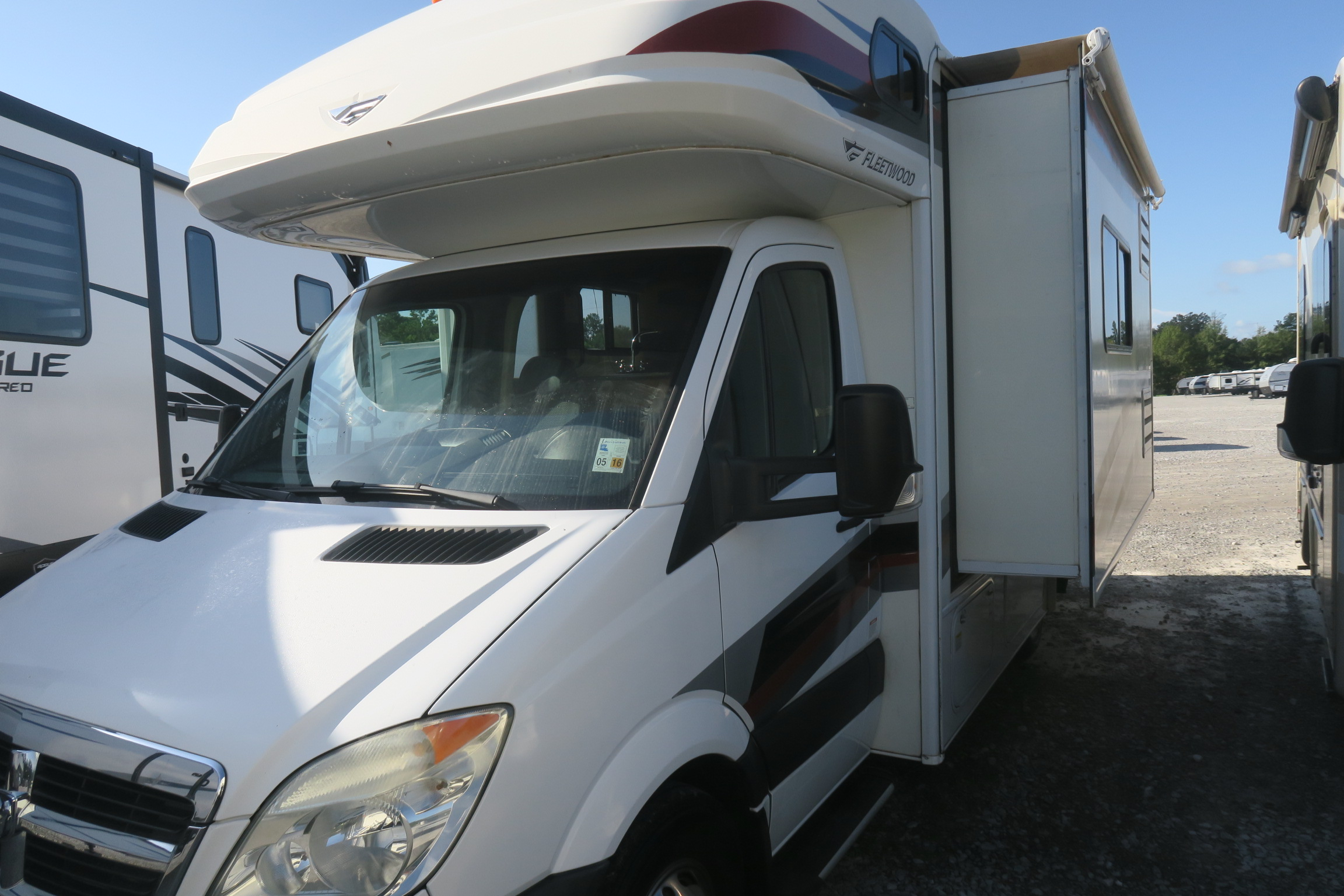 USED 2010 QUEST 24L Overview Berryland Campers