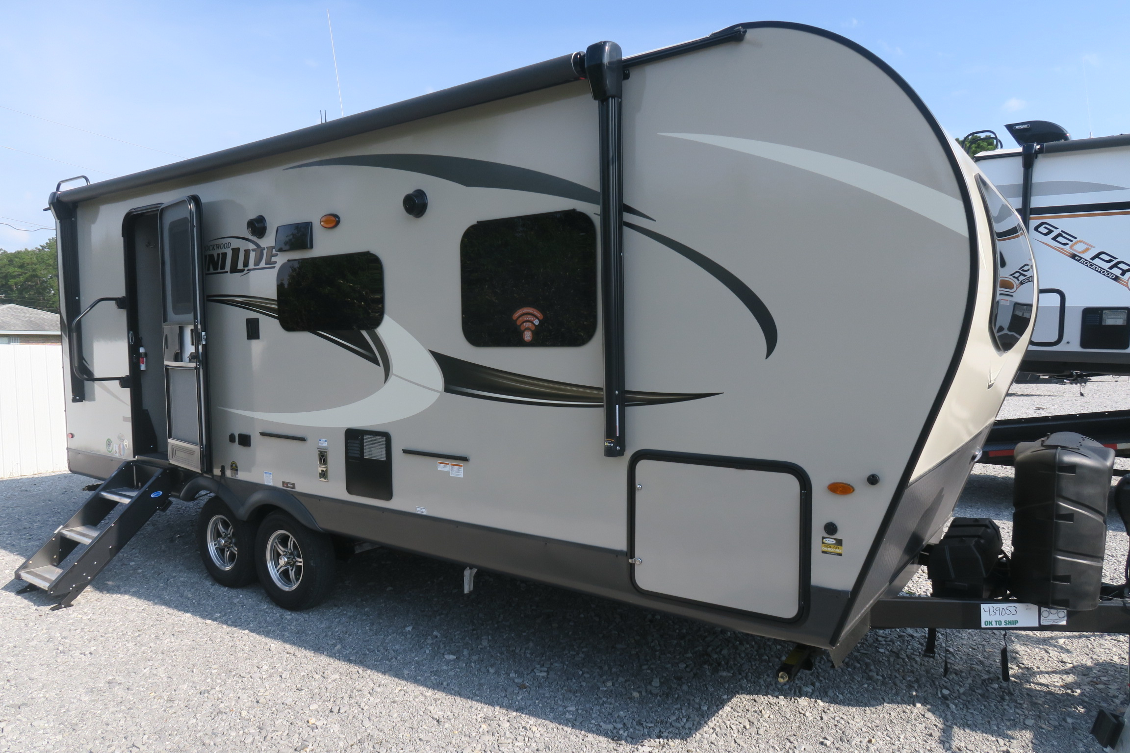 NEW 2021 ROCKWOOD MINI LITE 2511S Overview Berryland Campers