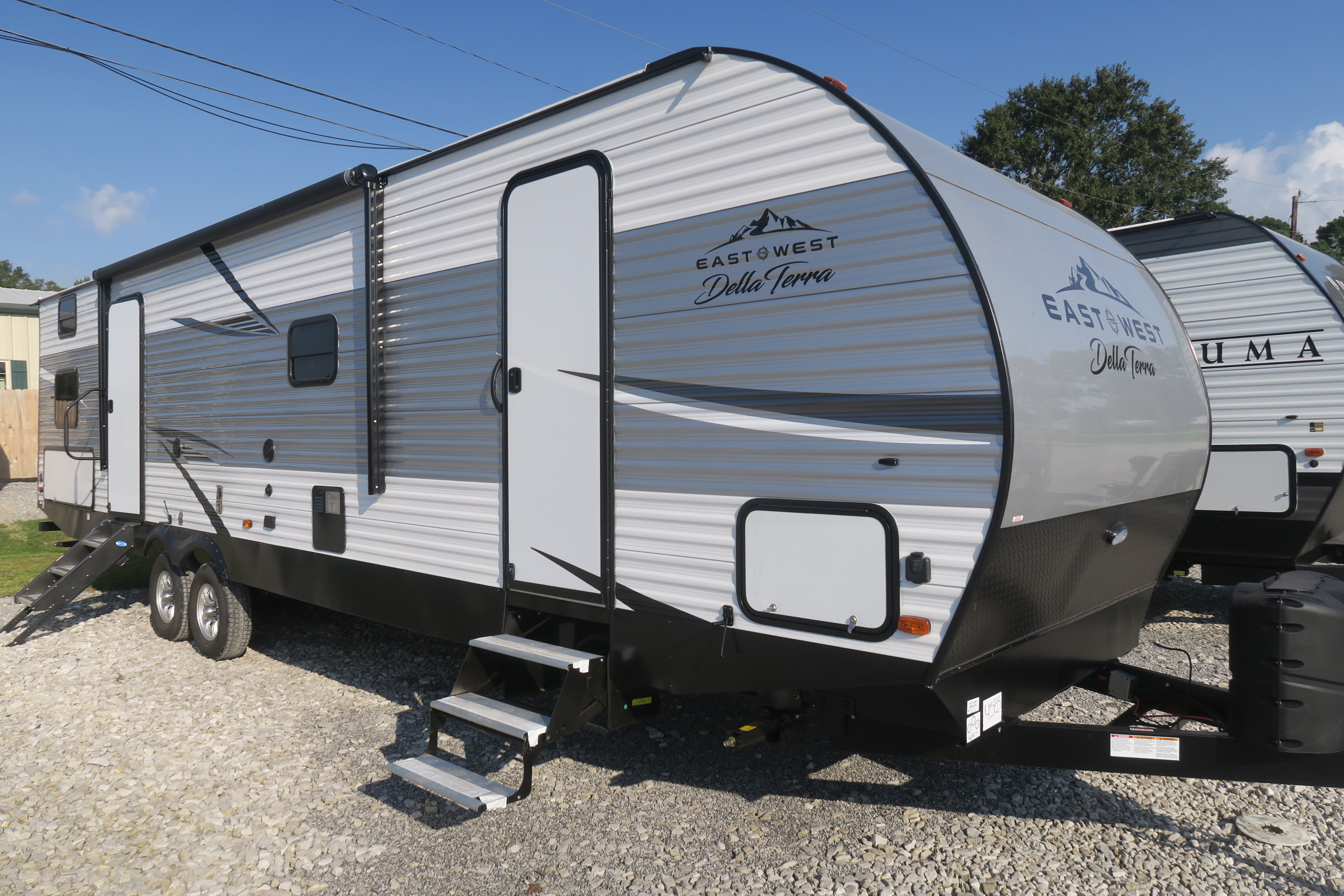 NEW 2021 DELLA TERRA 312BH - Overview | Berryland Campers