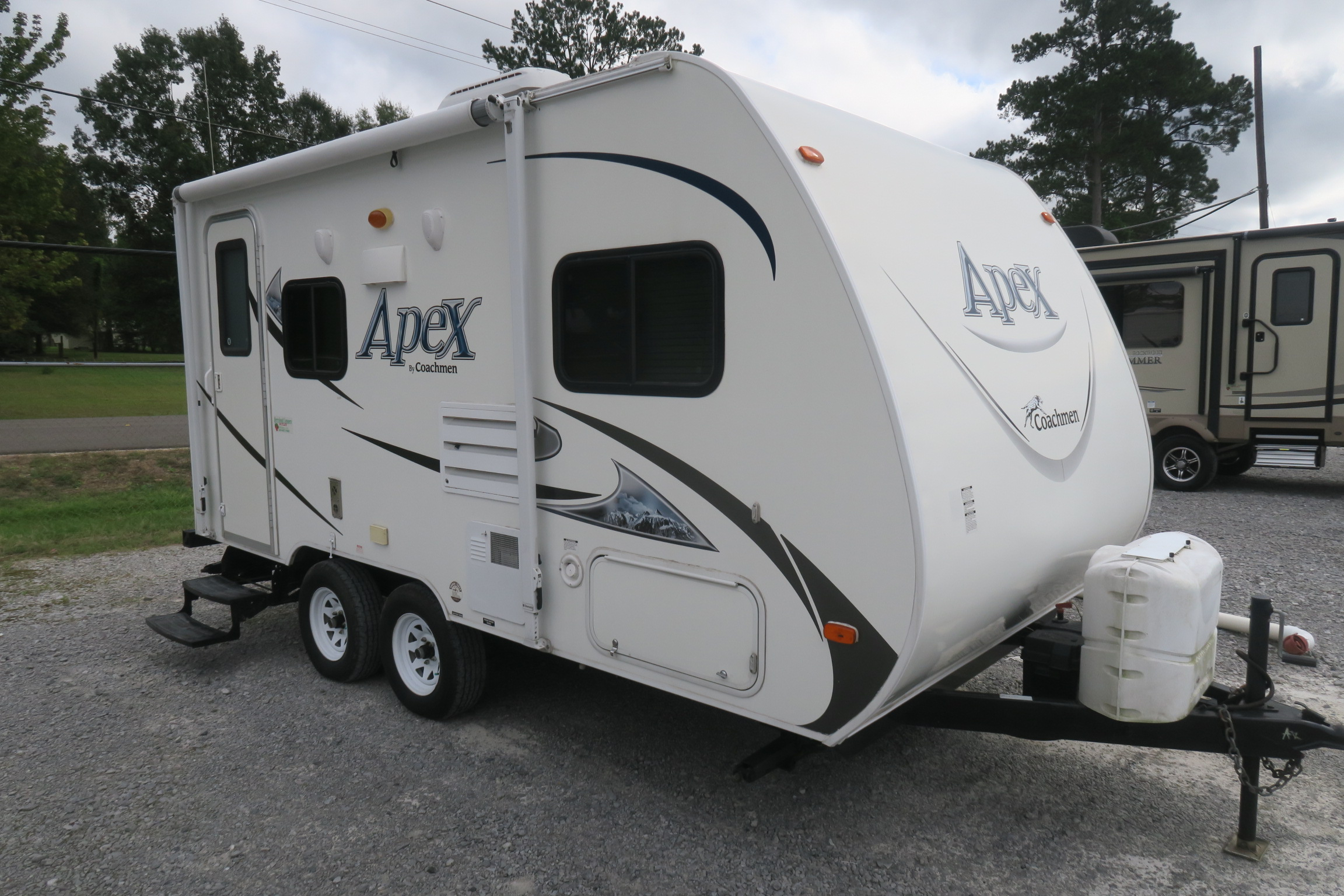 USED 2014 APEX 189FBS Overview Berryland Campers