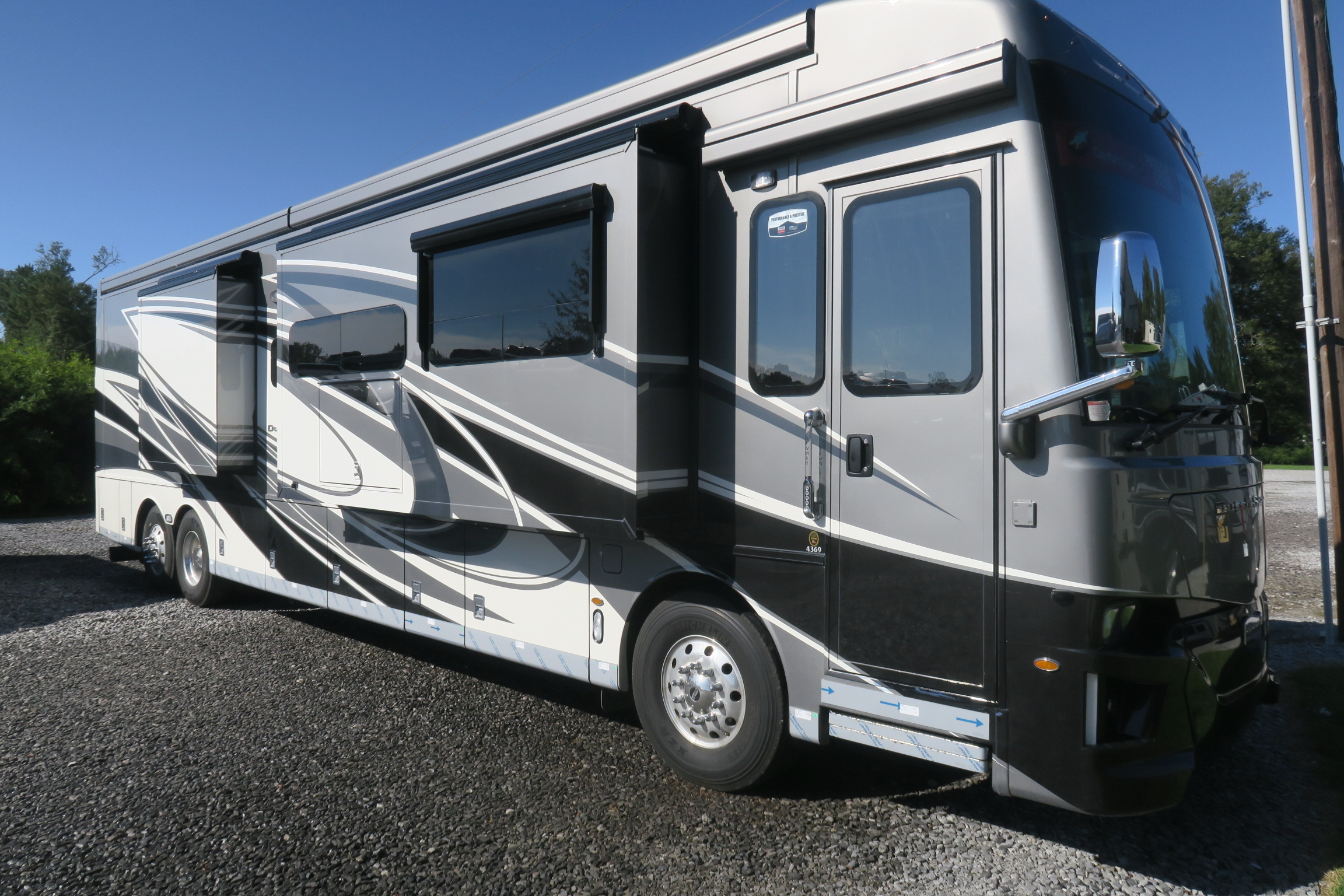 New Newmar Dutch Star Motorhomes Berryland Campers