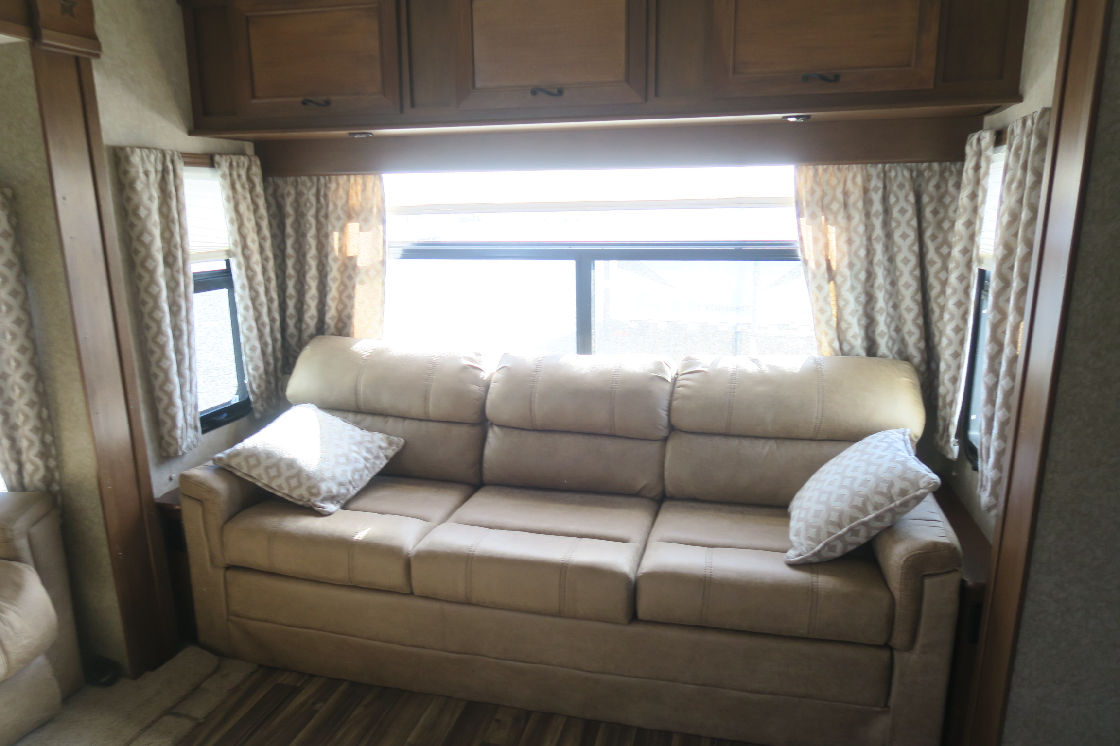 USED 2015 OPEN RANGE LIGHT 319RLS - Overview | Berryland Campers