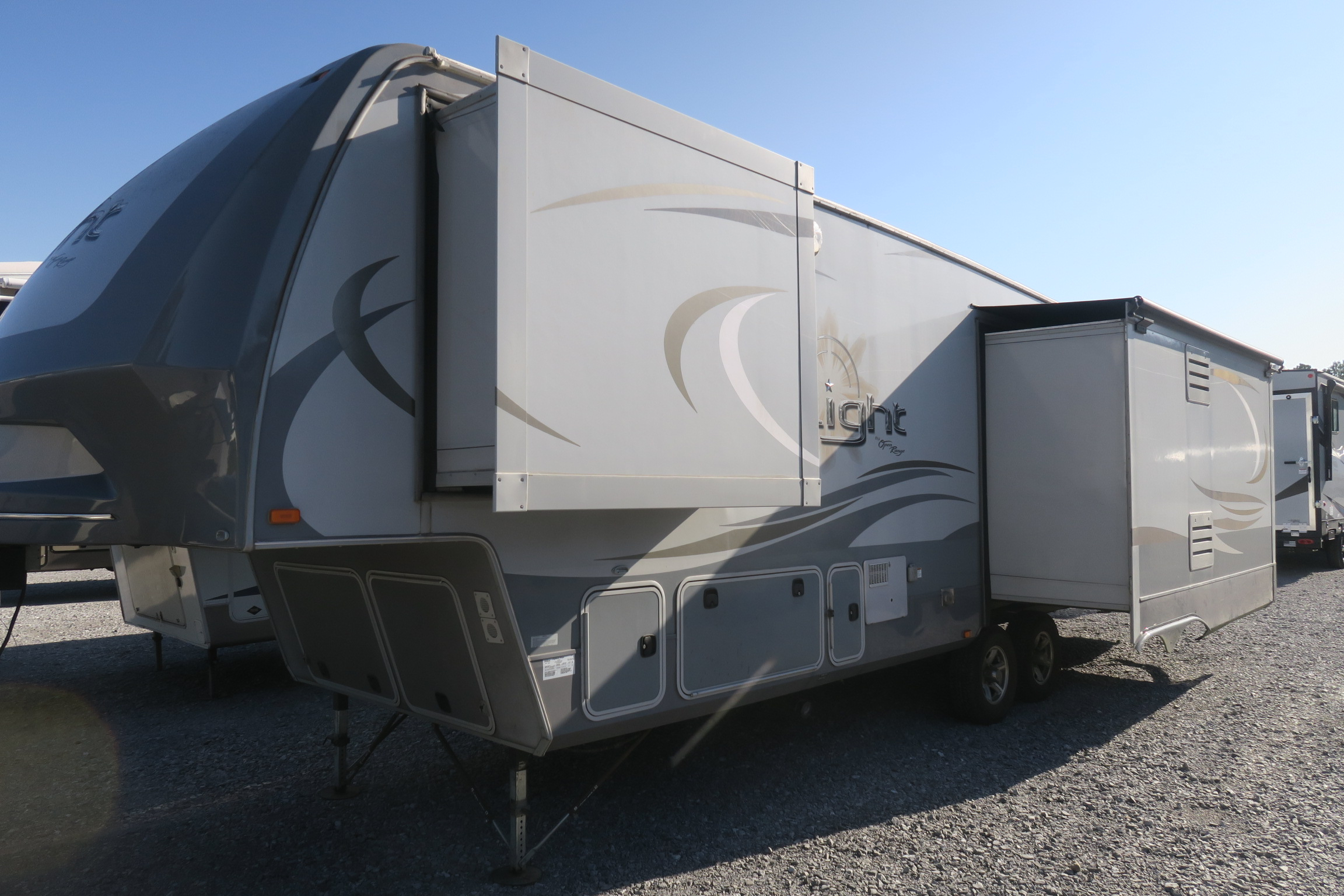 USED 2015 OPEN RANGE LIGHT 319RLS - Overview | Berryland Campers