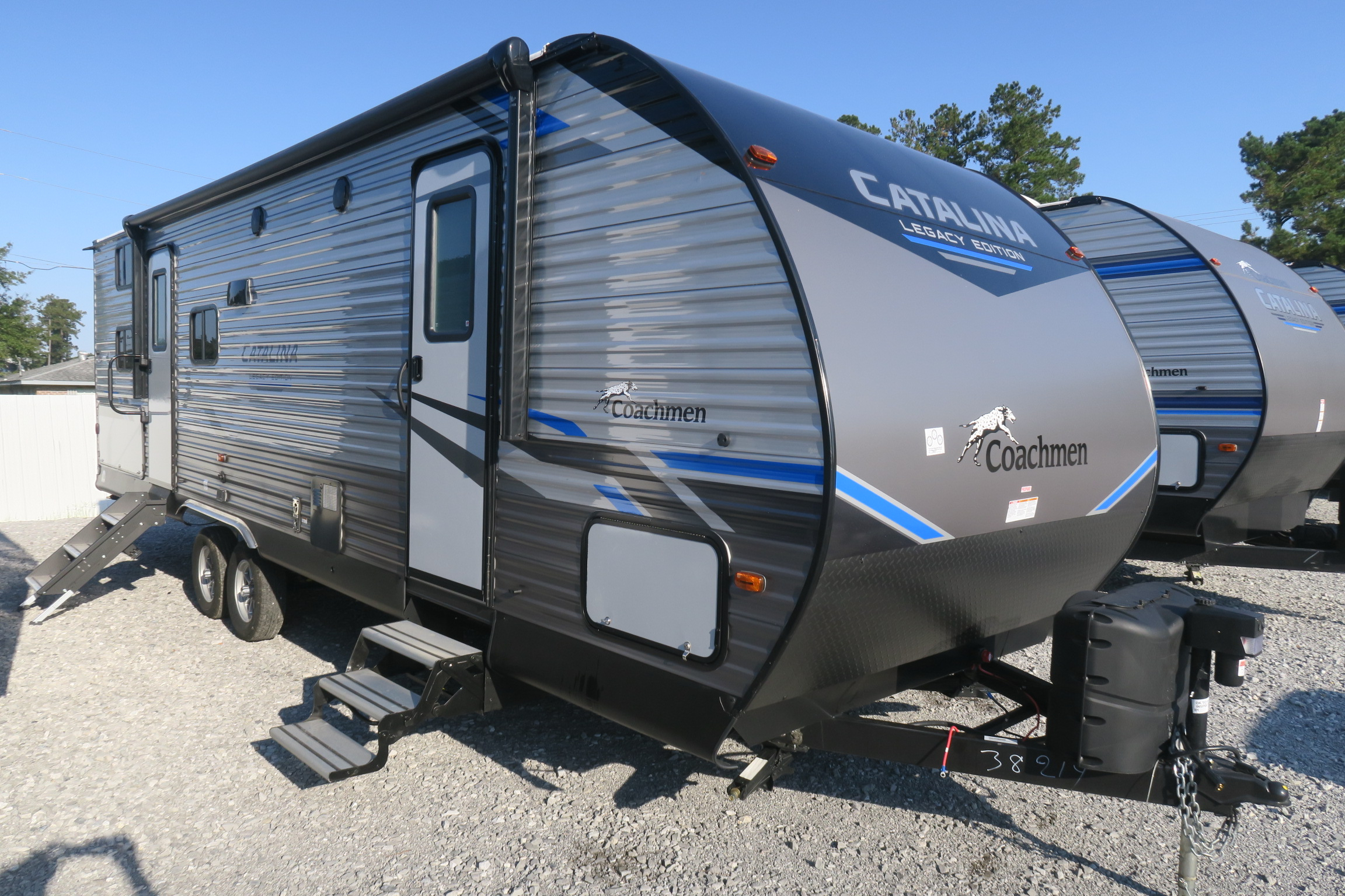 NEW 2021 CATALINA LEGACY EDITION 263BHSCKLE Overview Berryland Campers