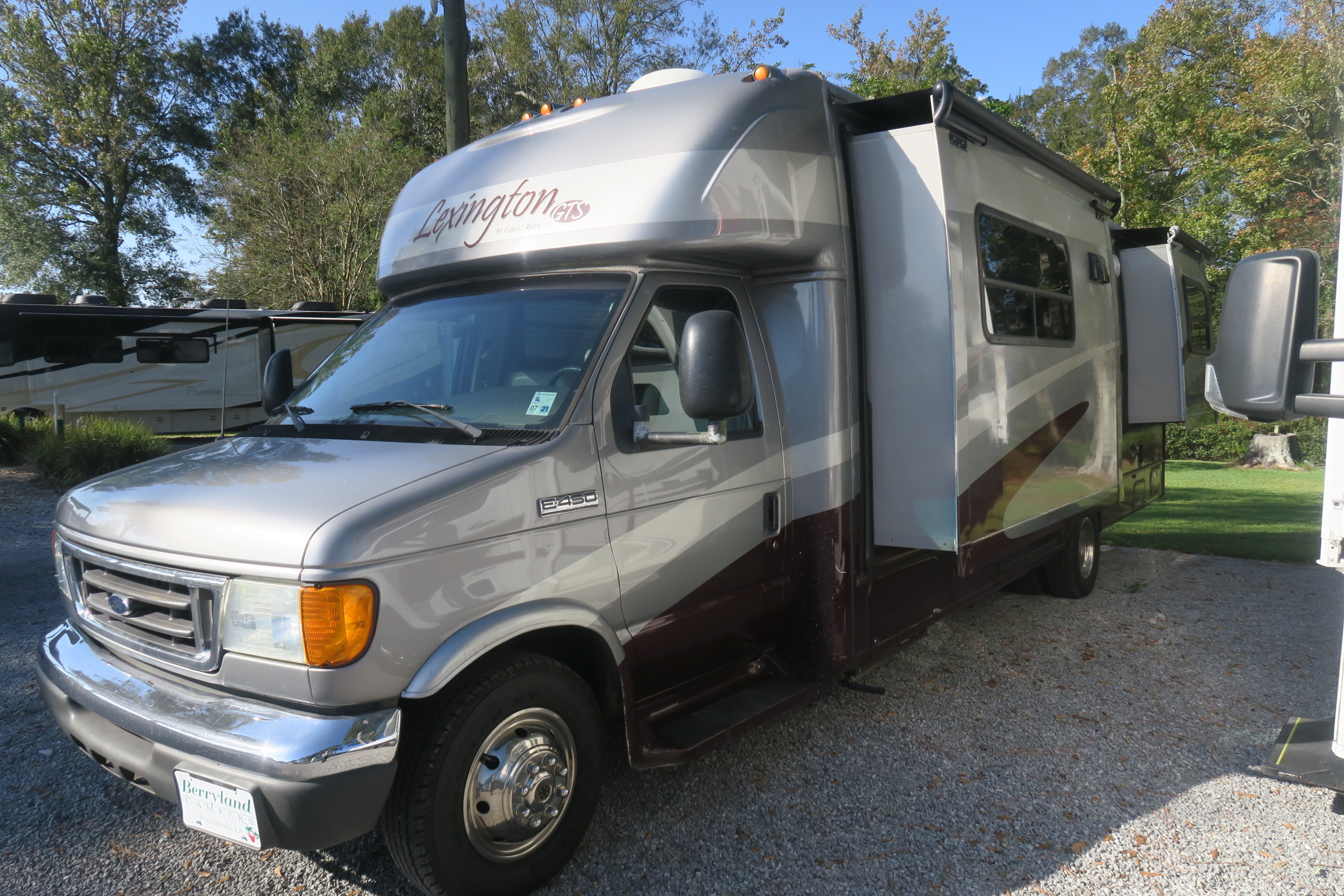 USED 2007 LEXINGTON Overview Berryland Campers