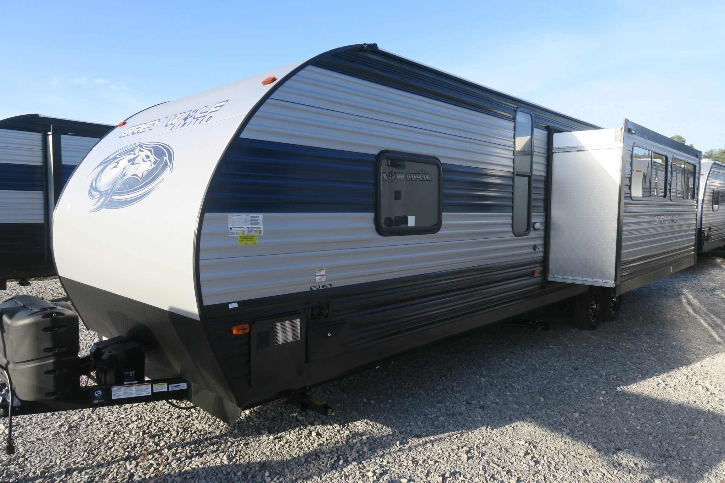 NEW 2021 CHEROKEE GREY WOLF 29TE - Overview | Berryland Campers