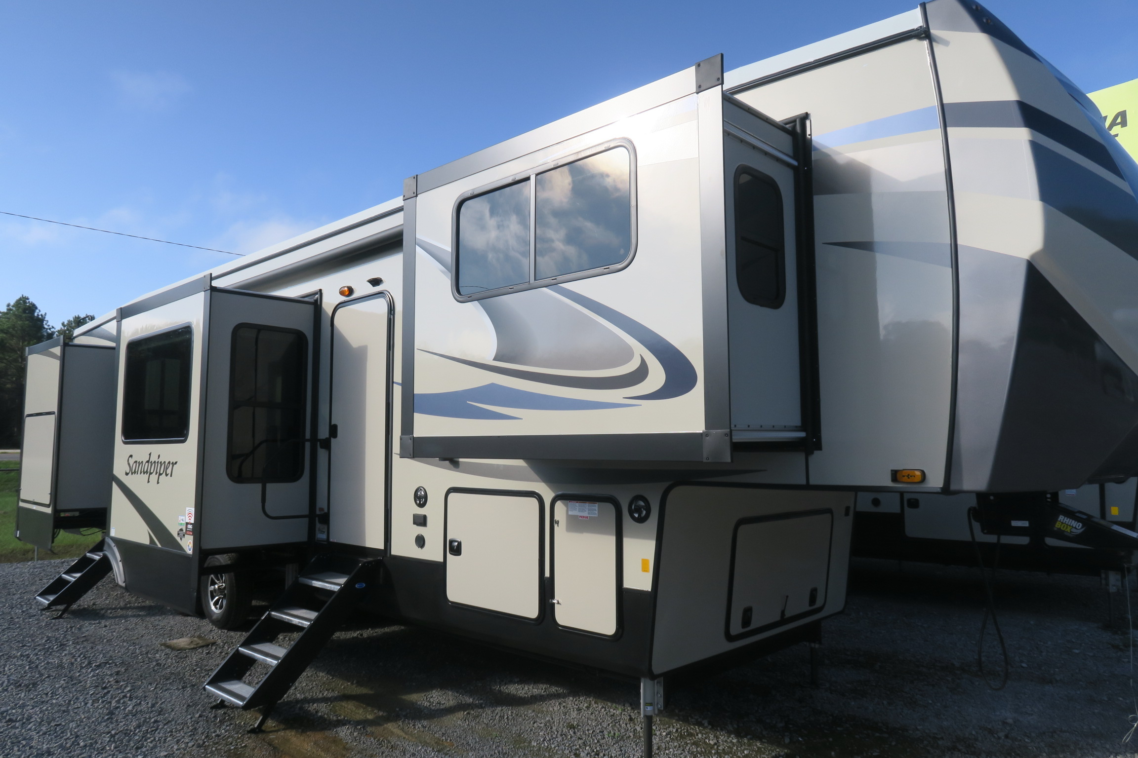 NEW 2021 SANDPIPER 379FLOK Overview Berryland Campers