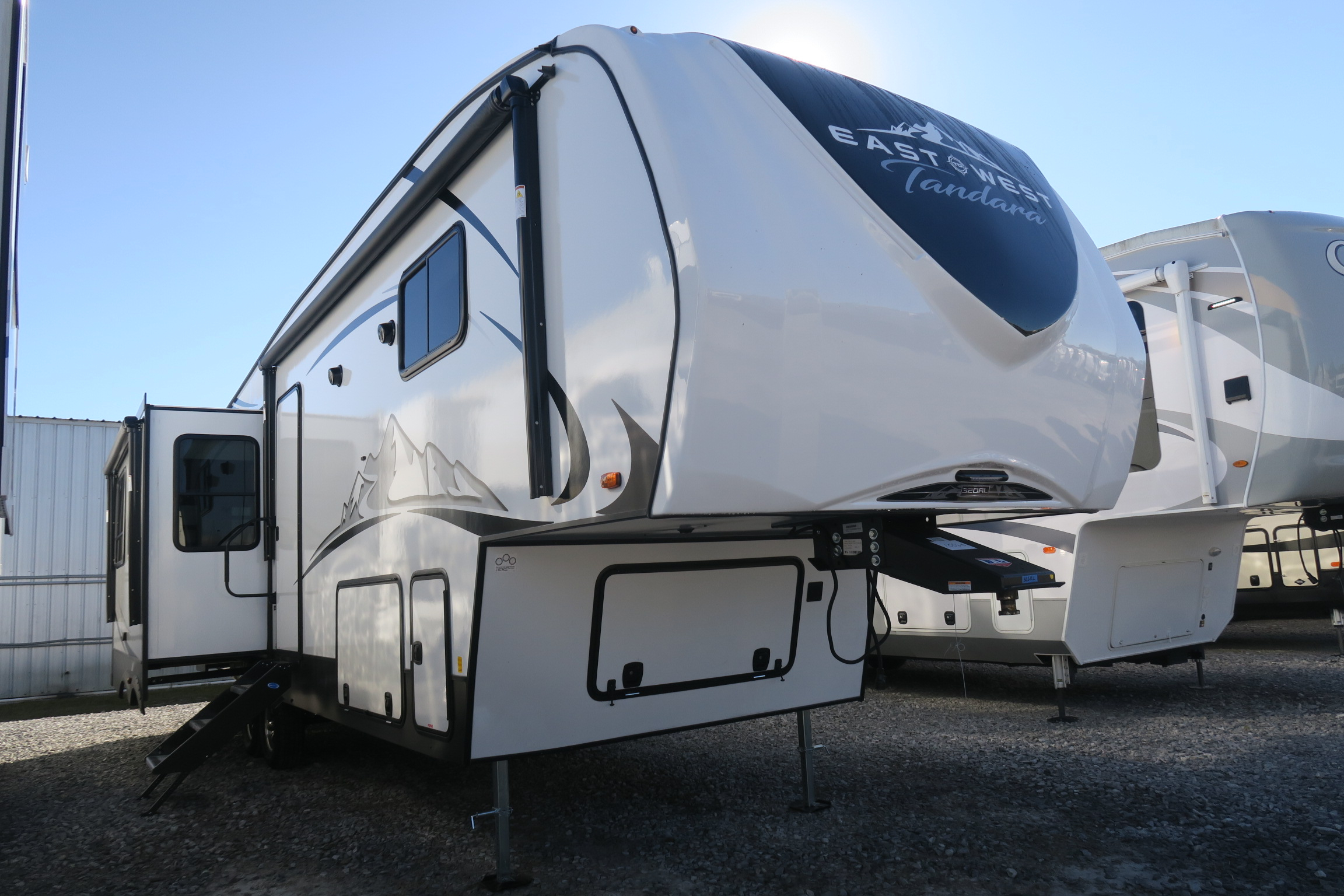 NEW 2021 TANDARA 320RL - Overview | Berryland Campers