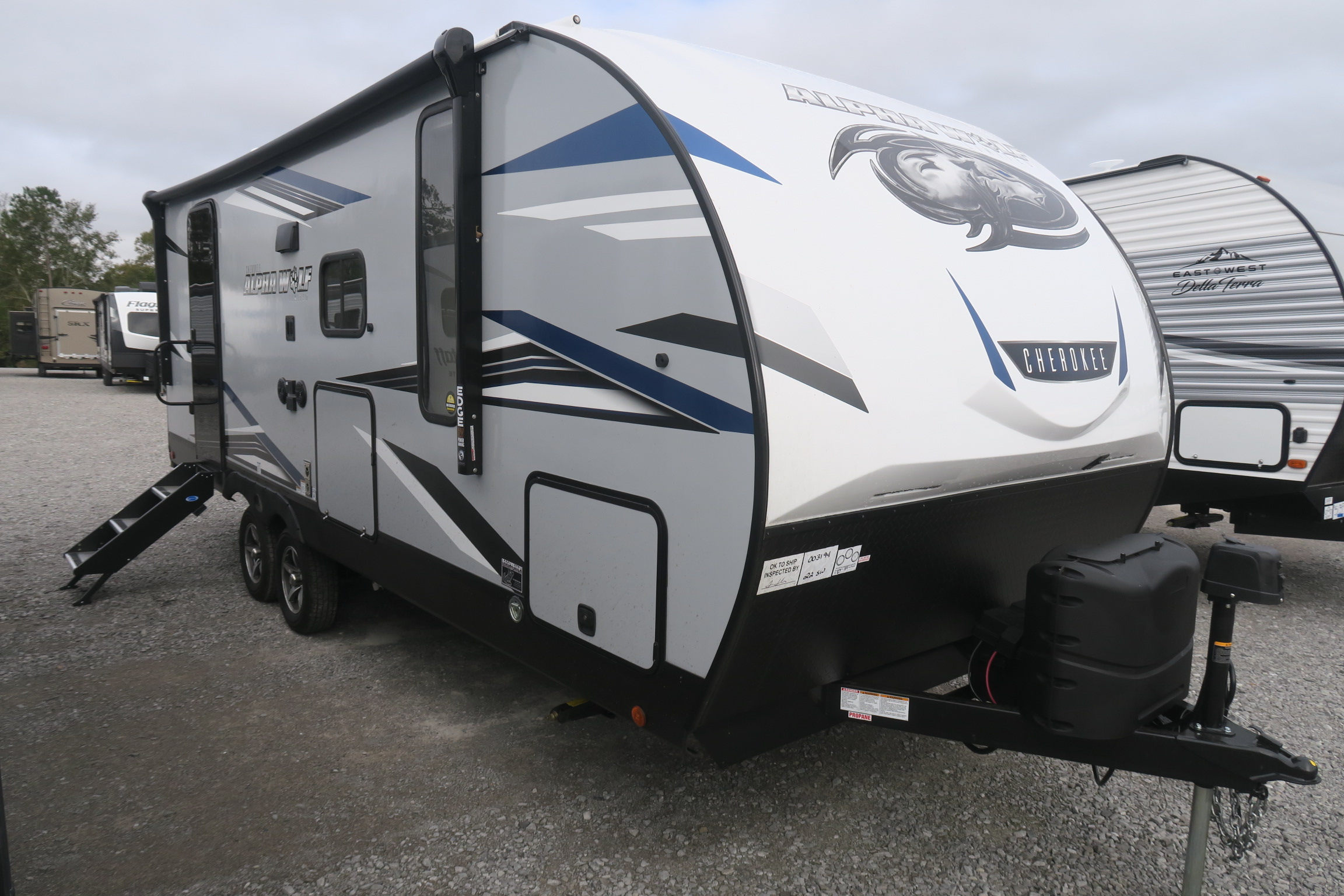 NEW 2021 CHEROKEE ALPHA WOLF 22SW - Overview | Berryland Campers