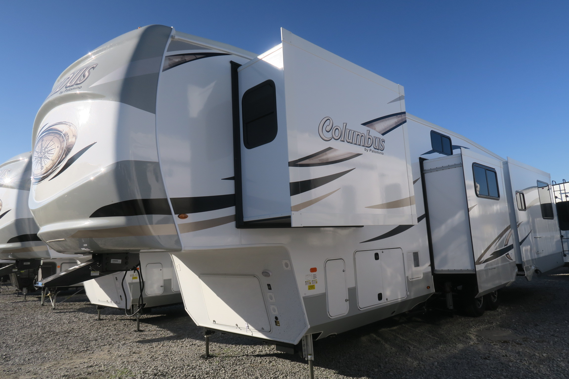 NEW 2021 COLUMBUS 378MBC Overview Berryland Campers