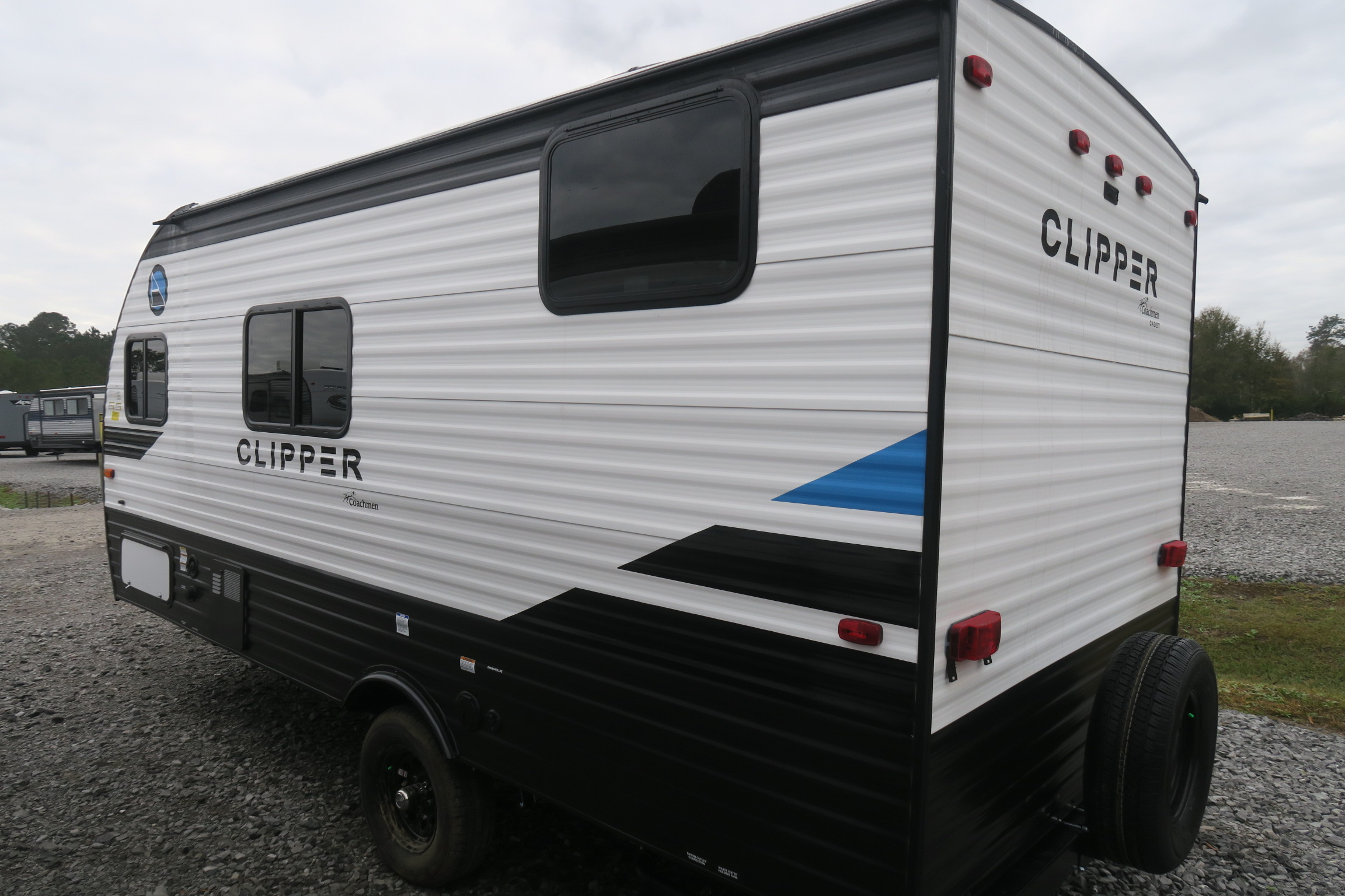 NEW 2021 CLIPPER CADET 17CBH - Overview | Berryland Campers