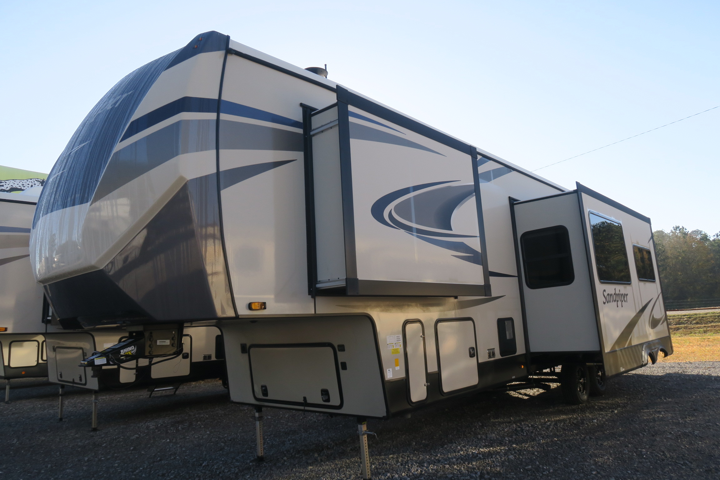 NEW 2021 SANDPIPER 3440BH Overview Berryland Campers