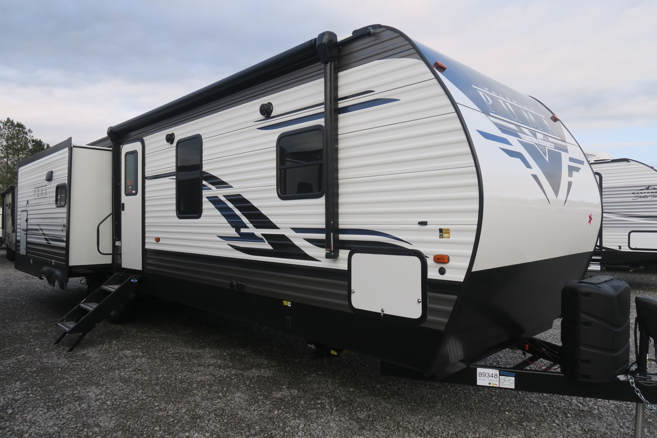 NEW 2021 PUMA 32MBDS - Overview | Berryland Campers