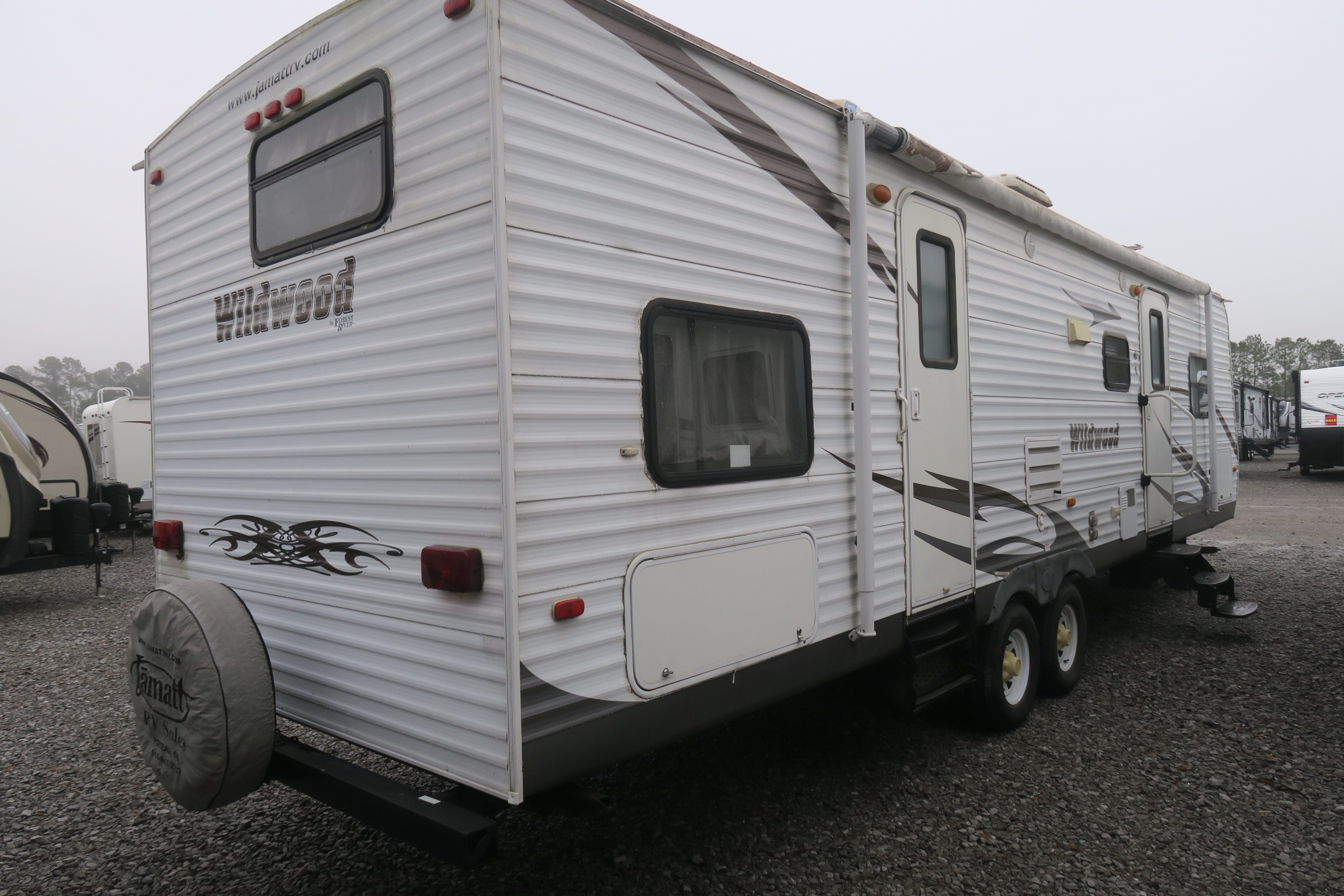 USED 2011 WILDWOOD 30BH2Q Overview Berryland Campers