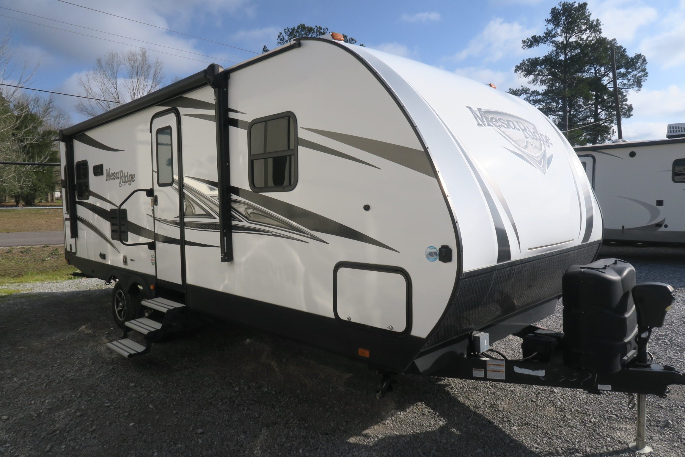 USED 2019 HIGHLAND RIDGE RV MESA RIDGE Overview Berryland Campers