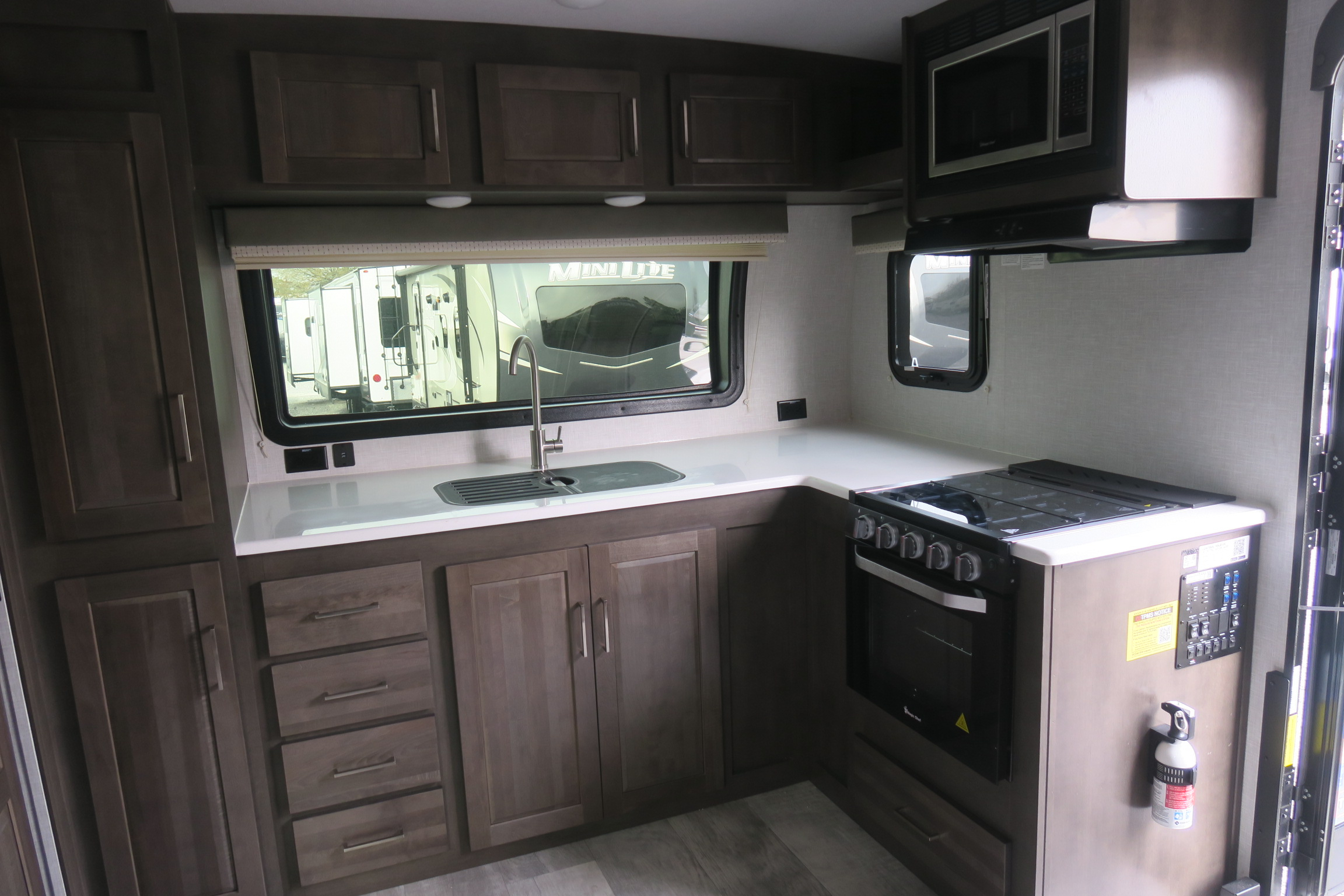 NEW 2021 ROCKWOOD MINI LITE 2516S Overview Berryland Campers