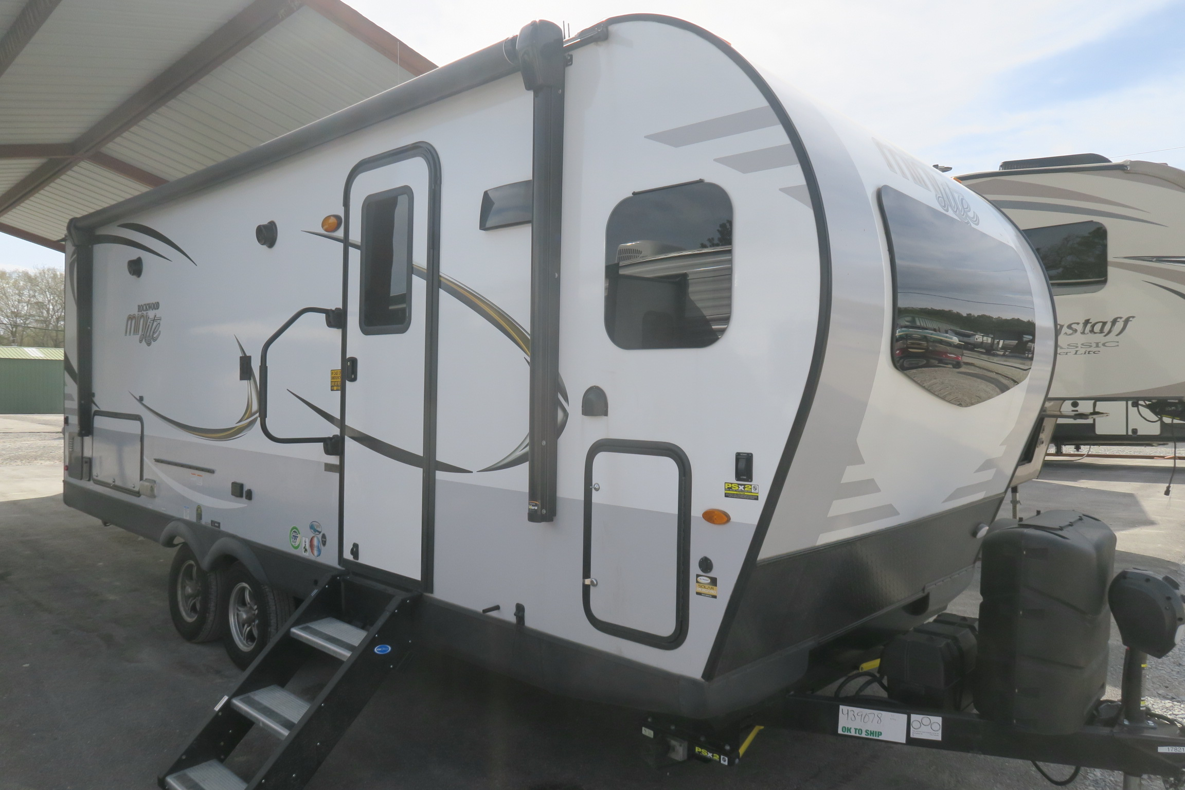 used-2021-rockwood-2506s-overview-berryland-campers